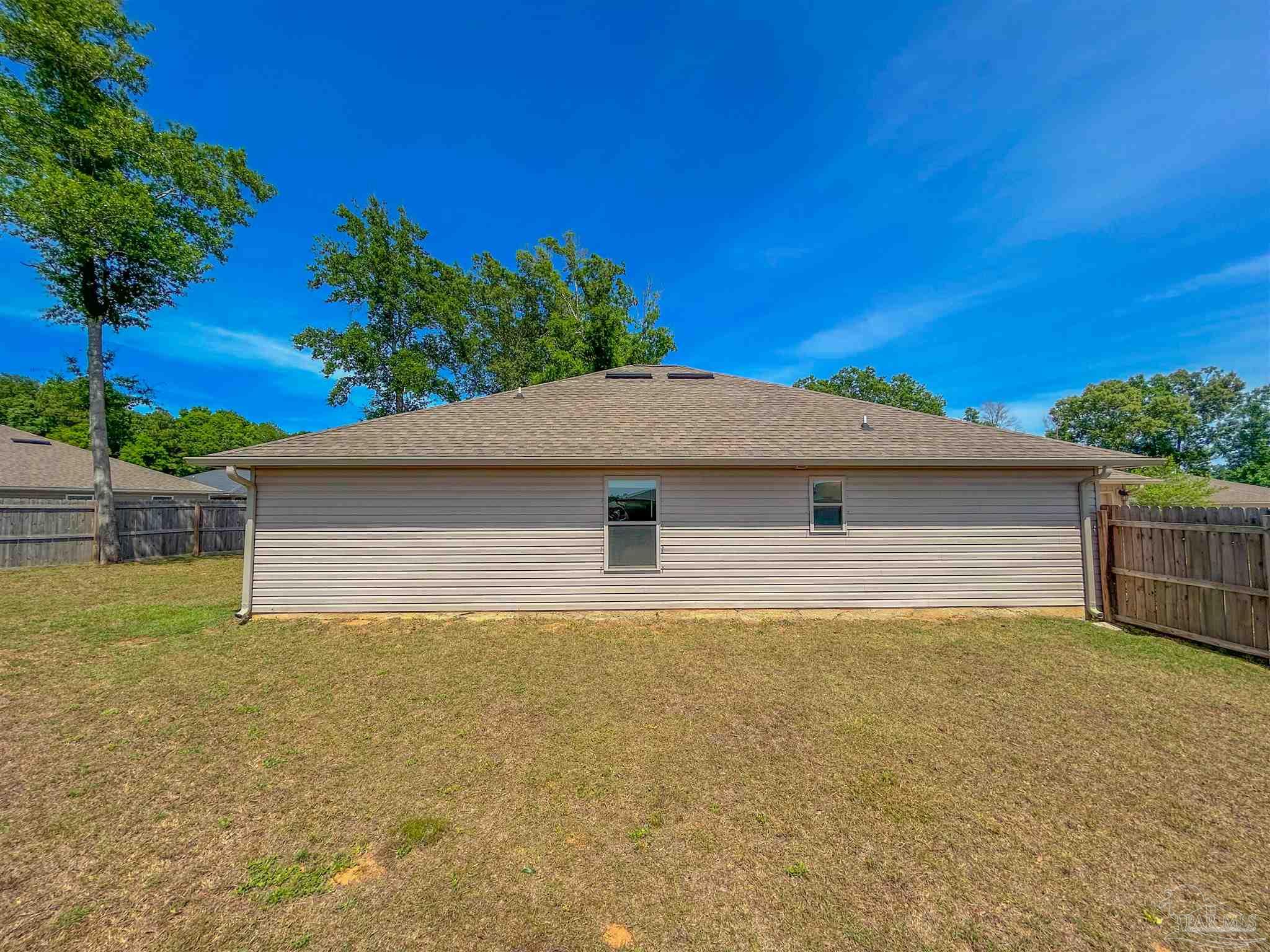 5757 Peach Dr