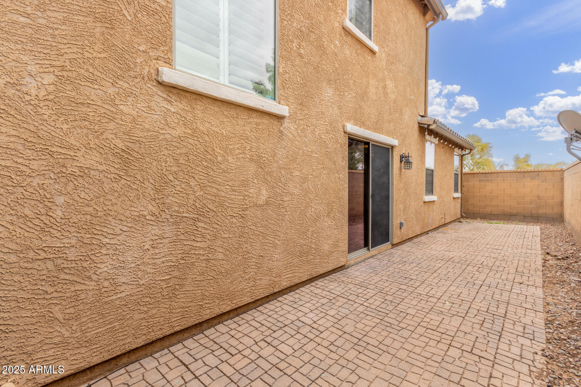 3883 E SANTA FE Lane