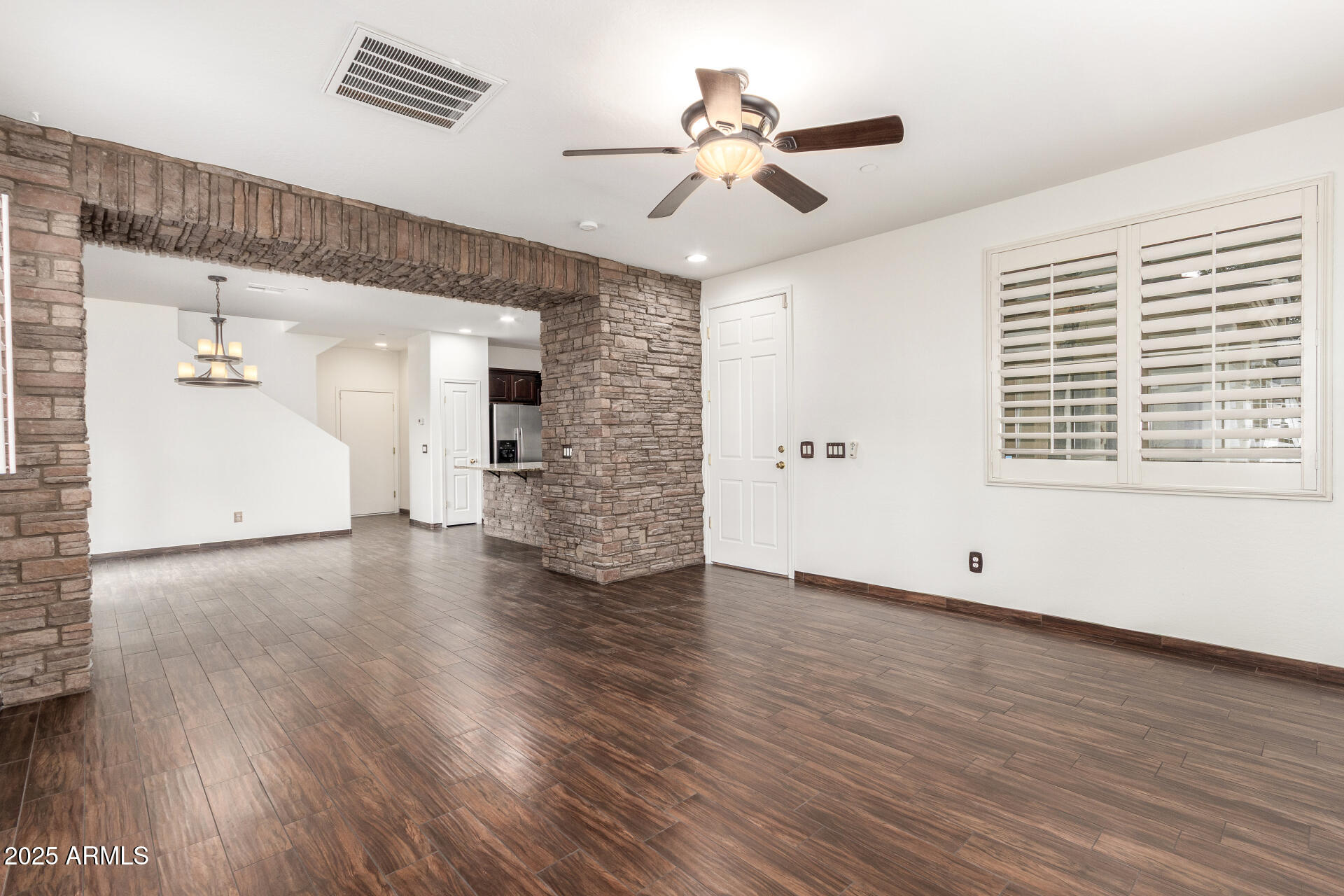 3883 E SANTA FE Lane