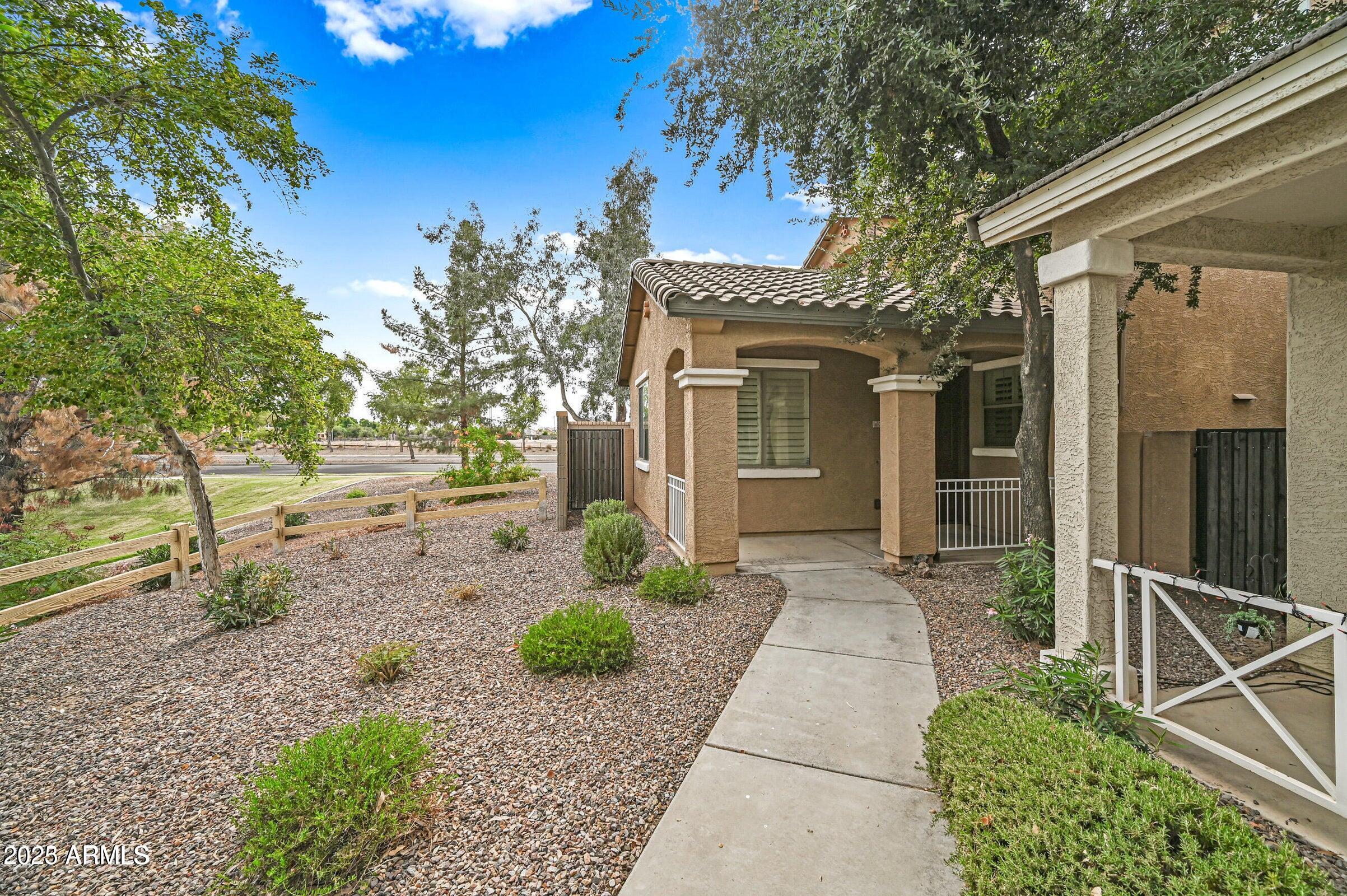 3883 E SANTA FE Lane