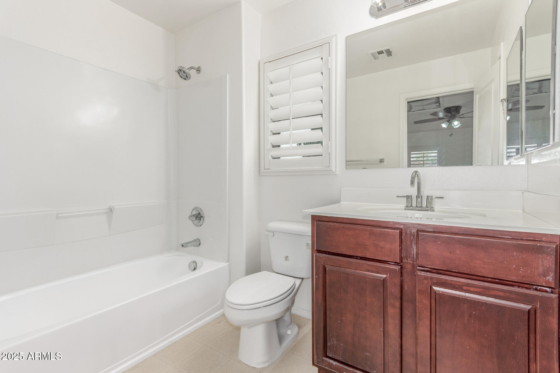 3883 E SANTA FE Lane