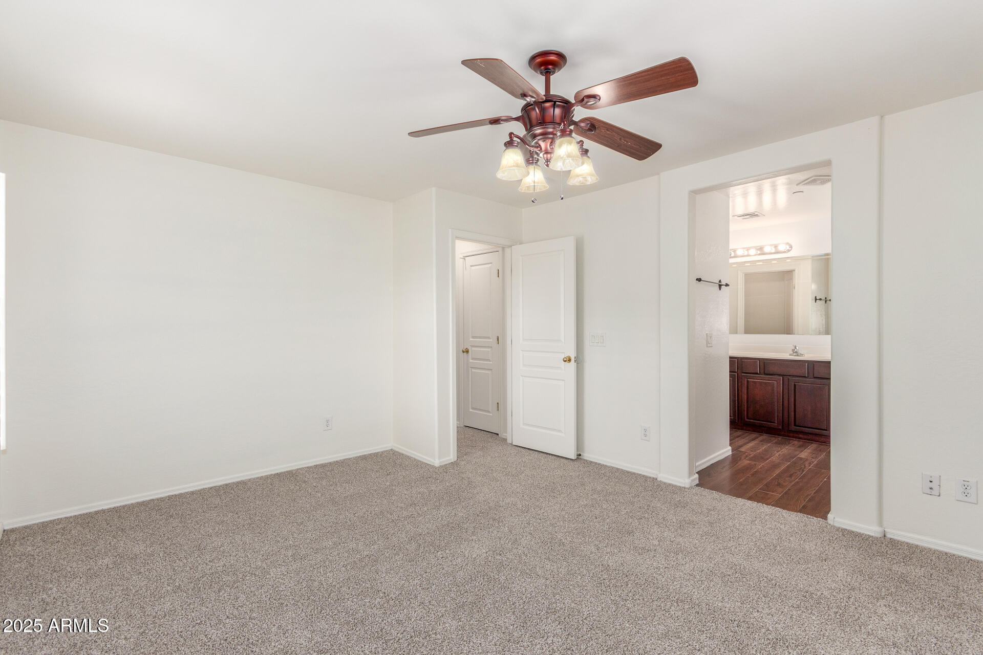 3883 E SANTA FE Lane