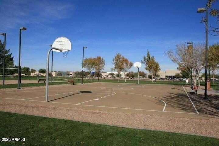 3883 E SANTA FE Lane