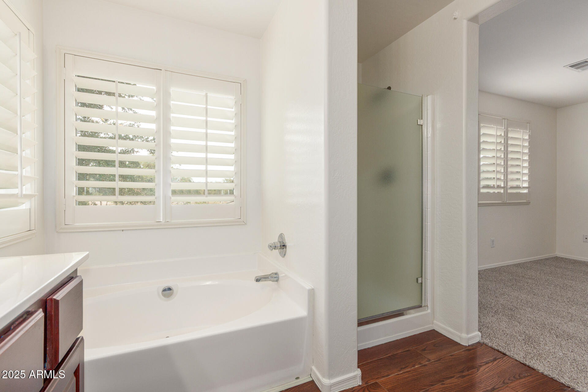 3883 E SANTA FE Lane