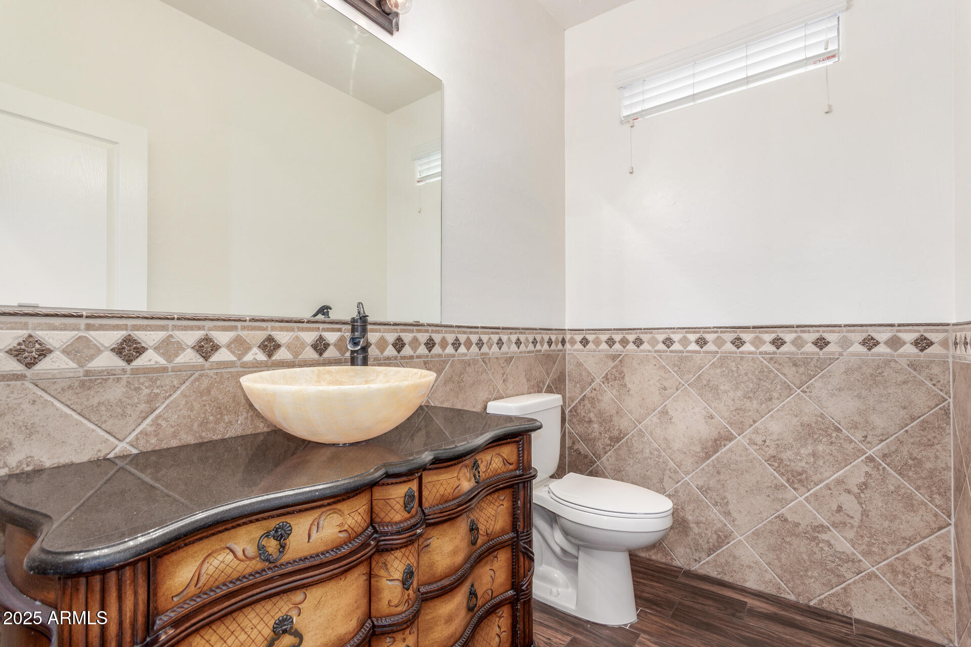 3883 E SANTA FE Lane