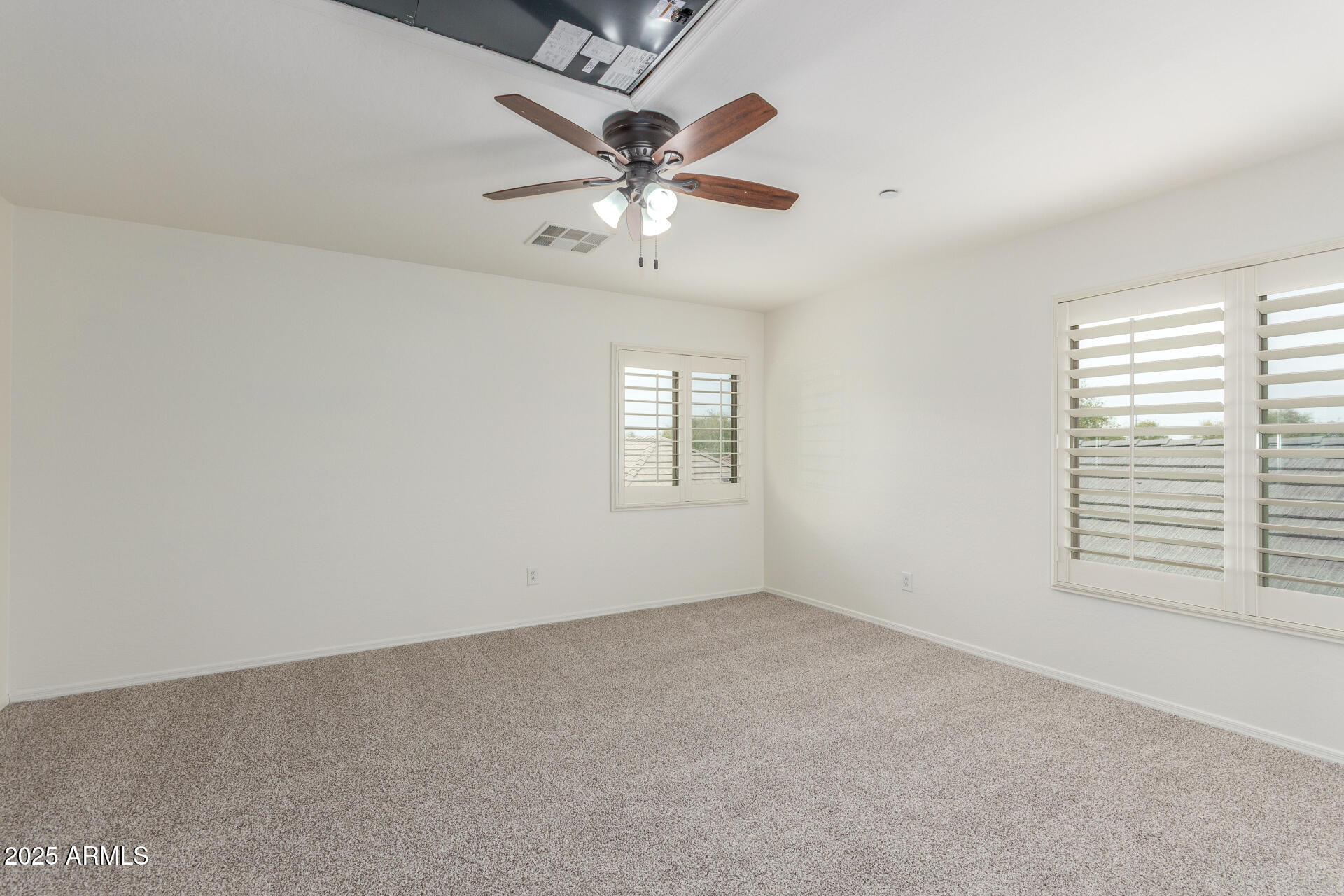 3883 E SANTA FE Lane