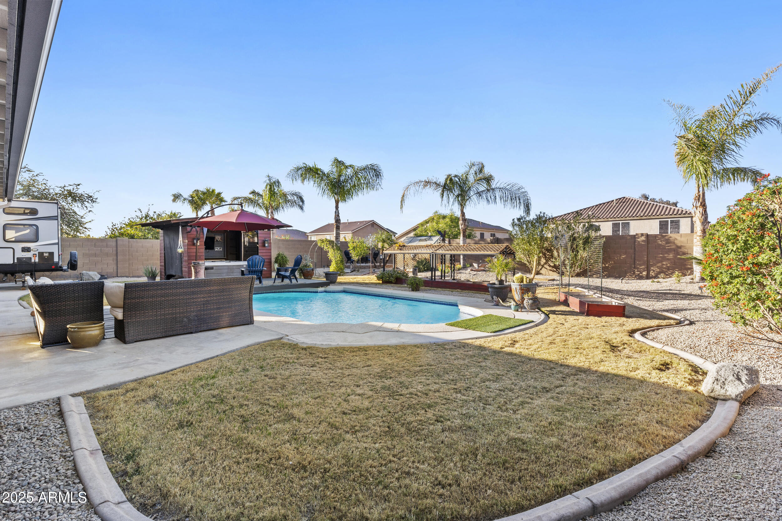 586 E STIRRUP Lane