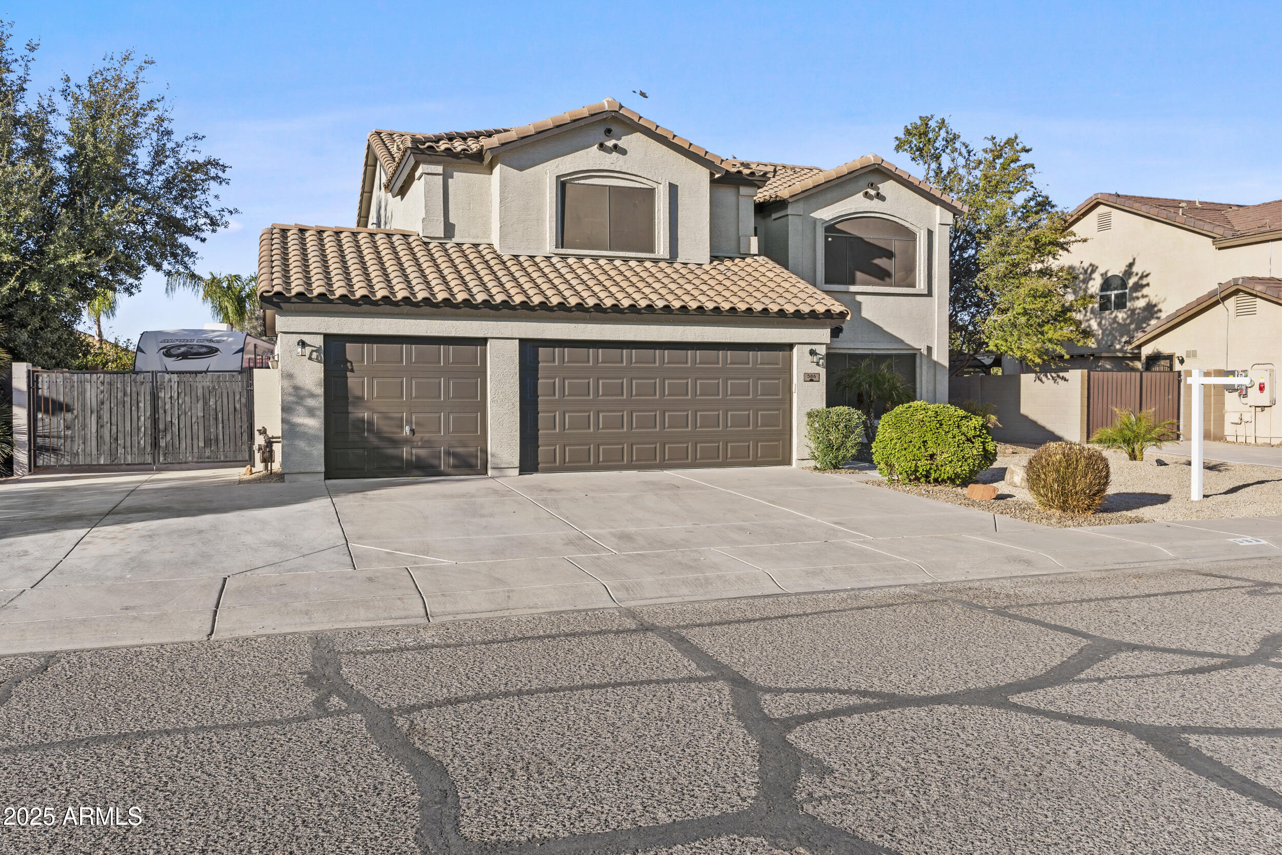 586 E STIRRUP Lane