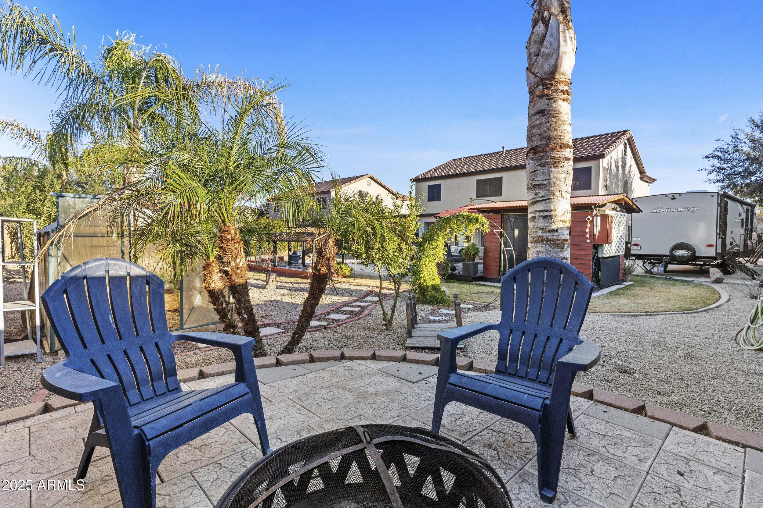 586 E STIRRUP Lane