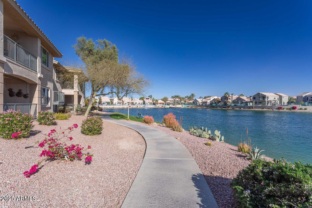 16013 S DESERT FOOTHILLS Parkway 2077