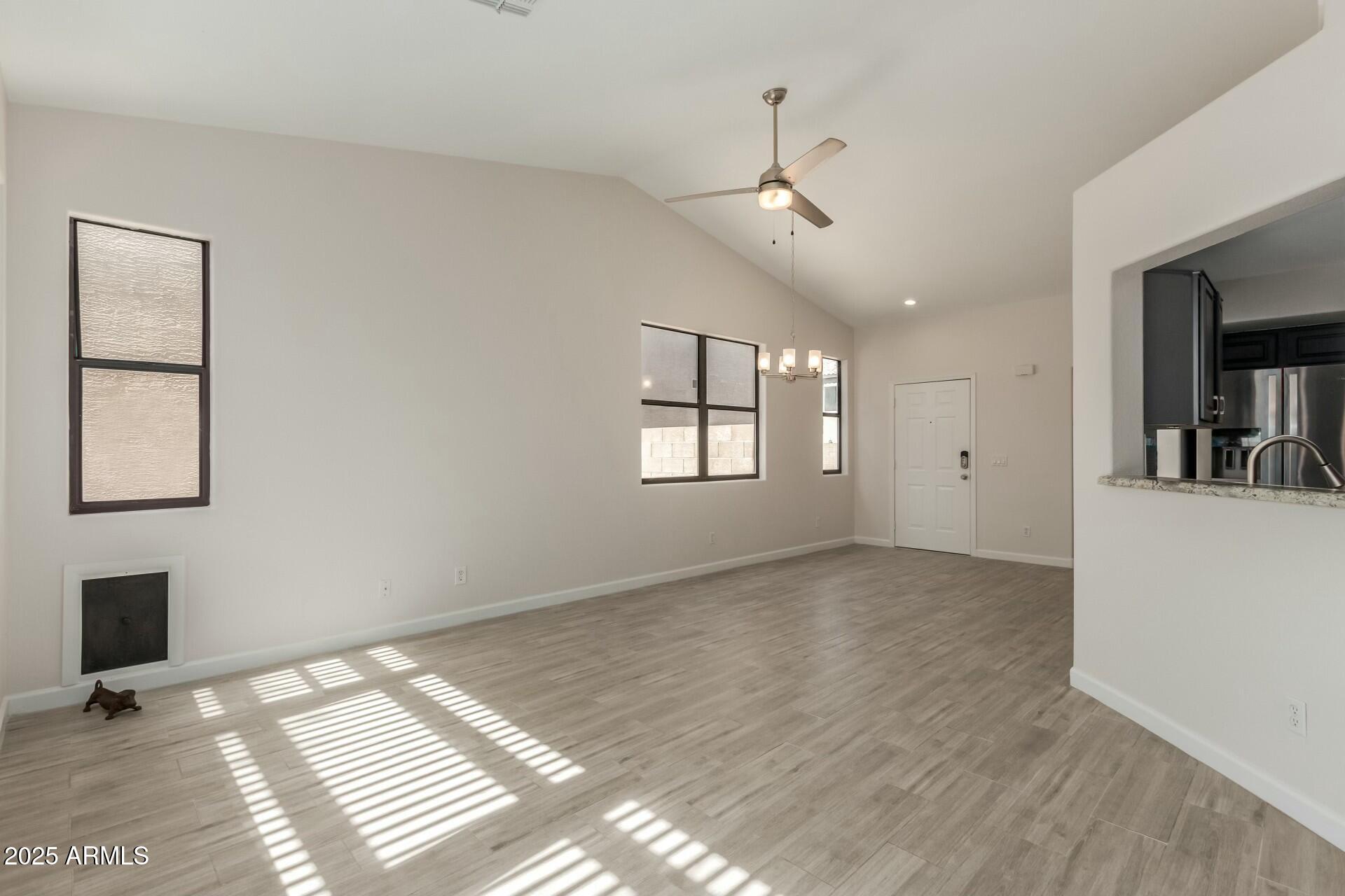 1425 S LINDSAY Road 18