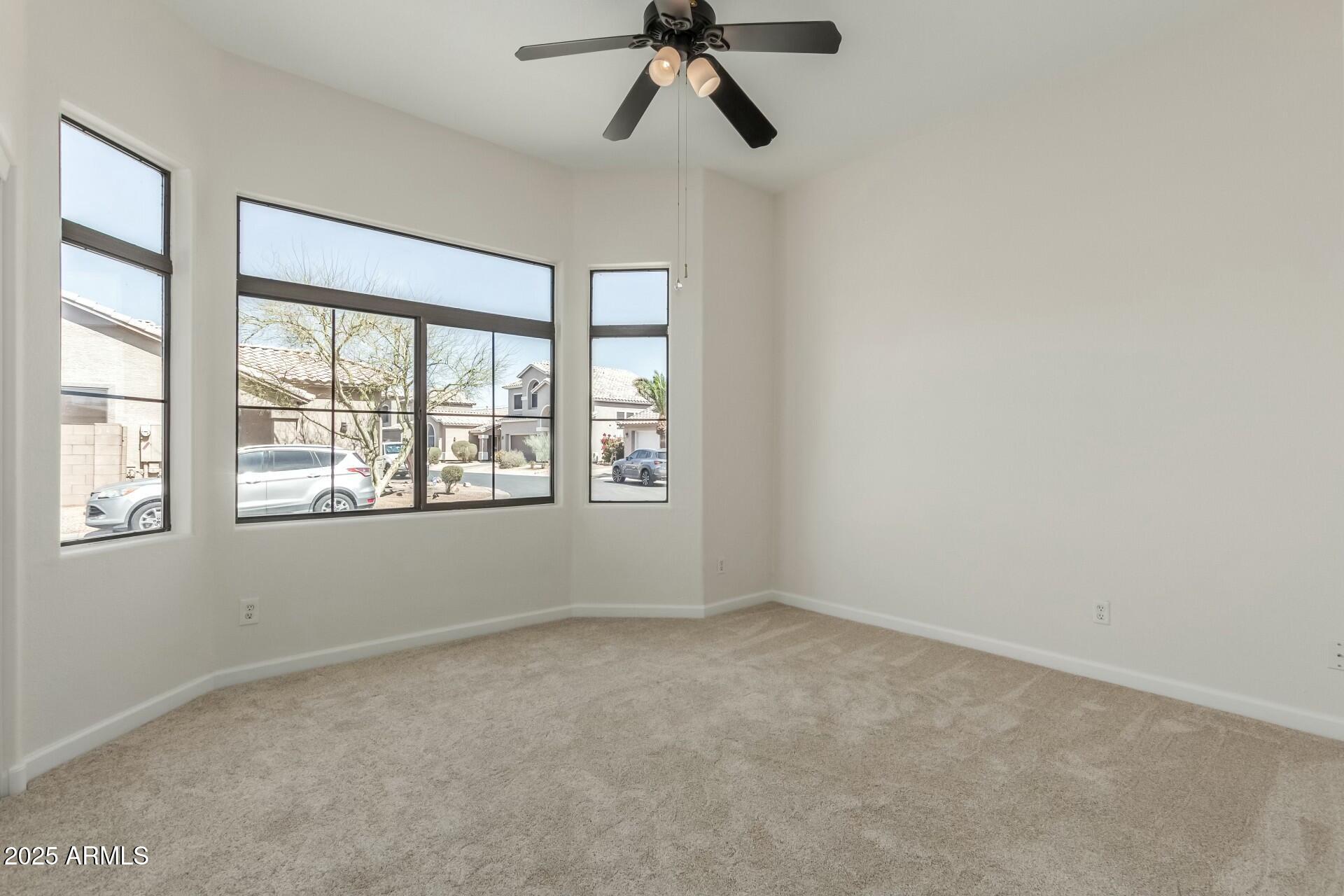 1425 S LINDSAY Road 18