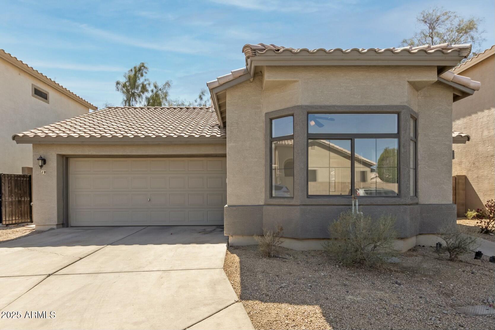 1425 S LINDSAY Road 18