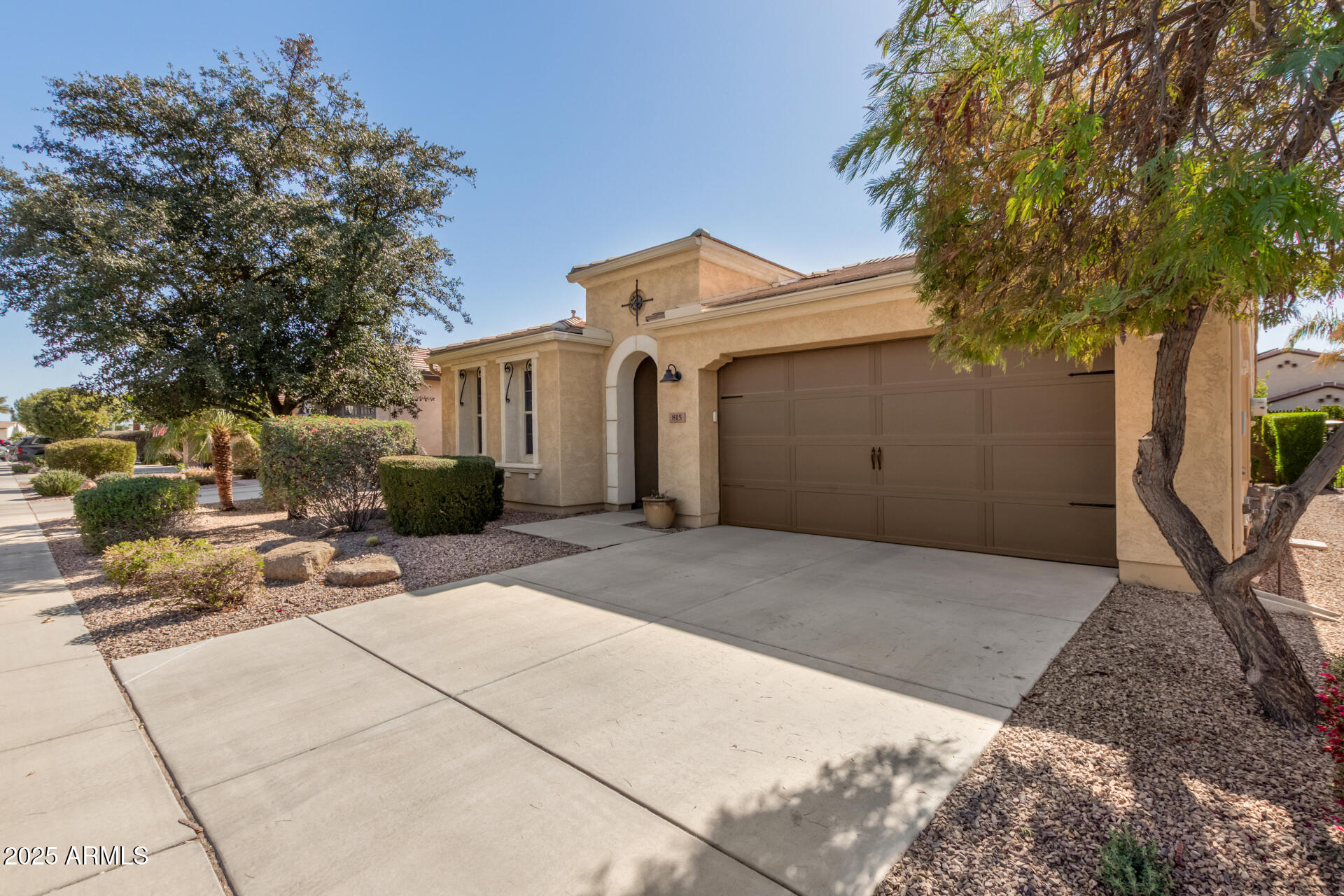 815 E LADDOOS Avenue, San Tan Valley