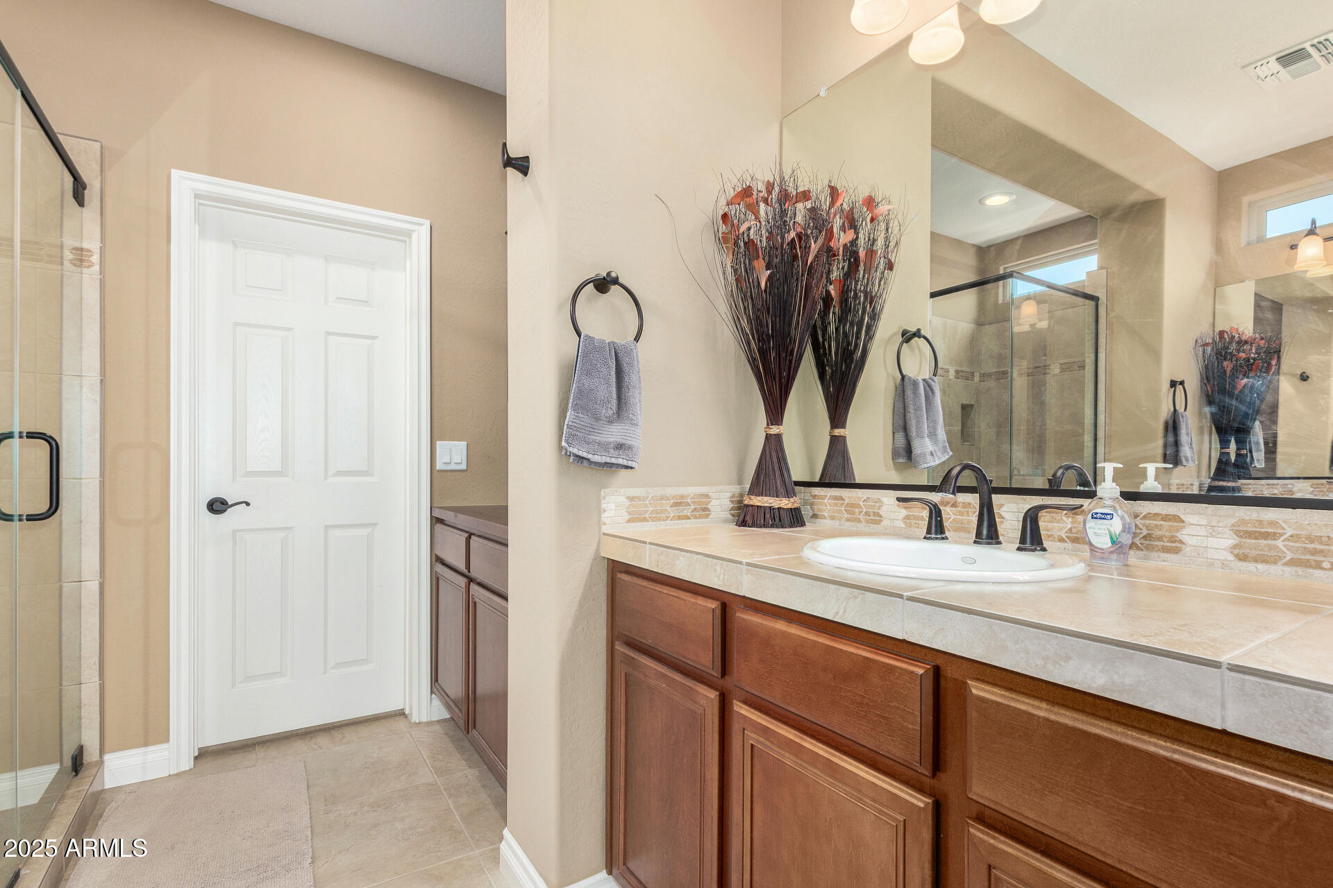 815 E LADDOOS Avenue, San Tan Valley