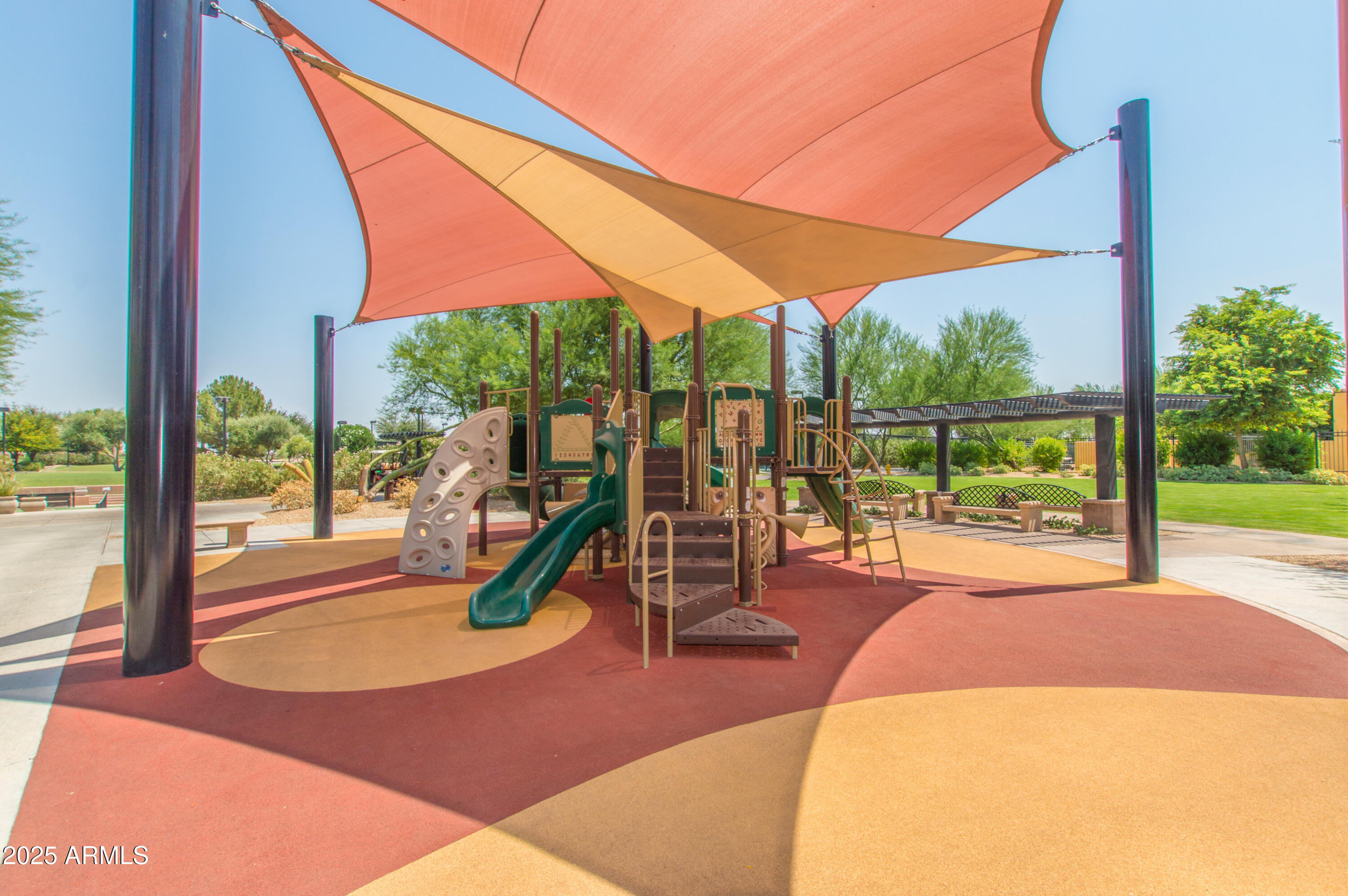 815 E LADDOOS Avenue, San Tan Valley