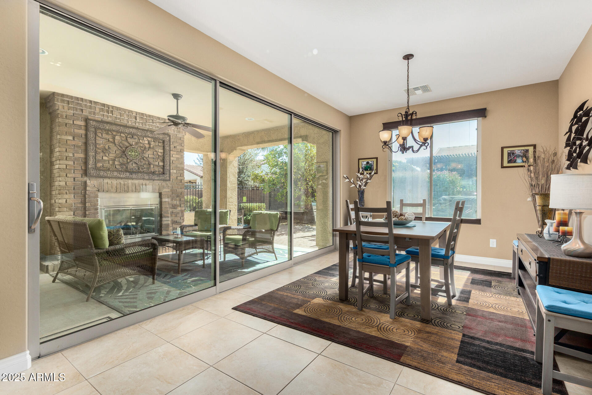 815 E LADDOOS Avenue, San Tan Valley