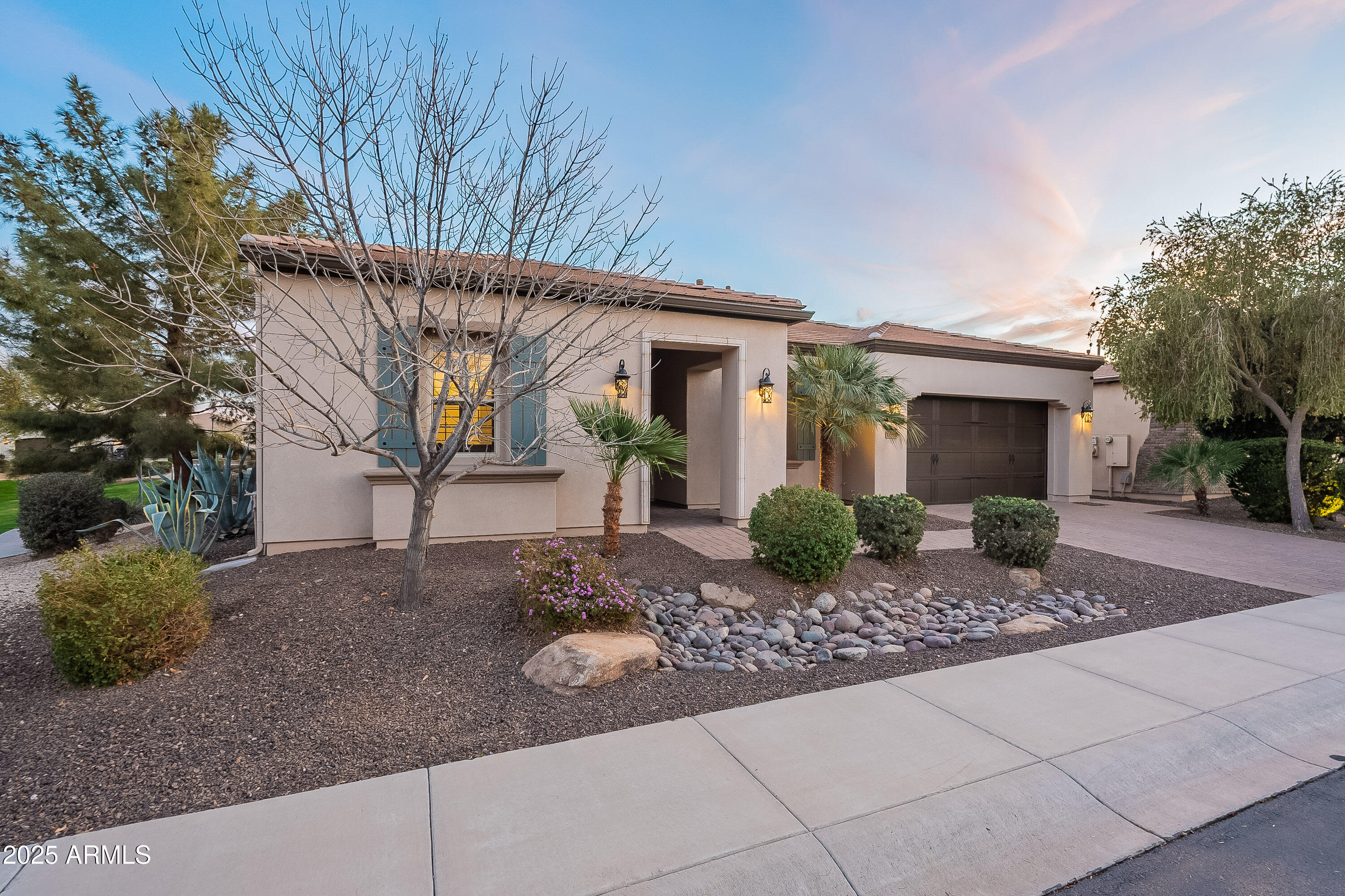 1697 E TANGELO Place