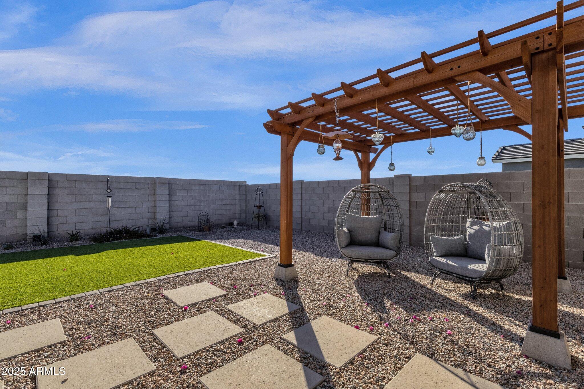 36243 W SAN CLEMENTE Avenue