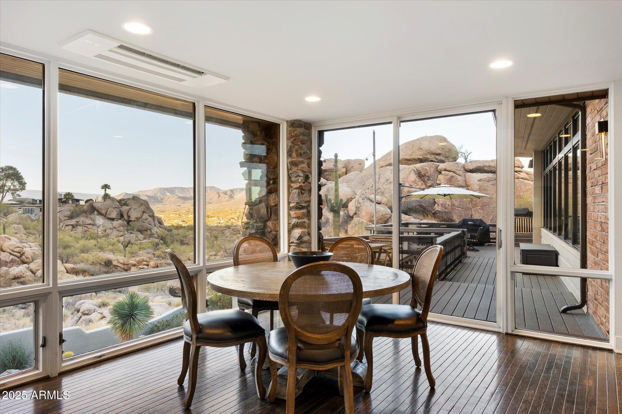 7078 E Stagecoach Pass Road
