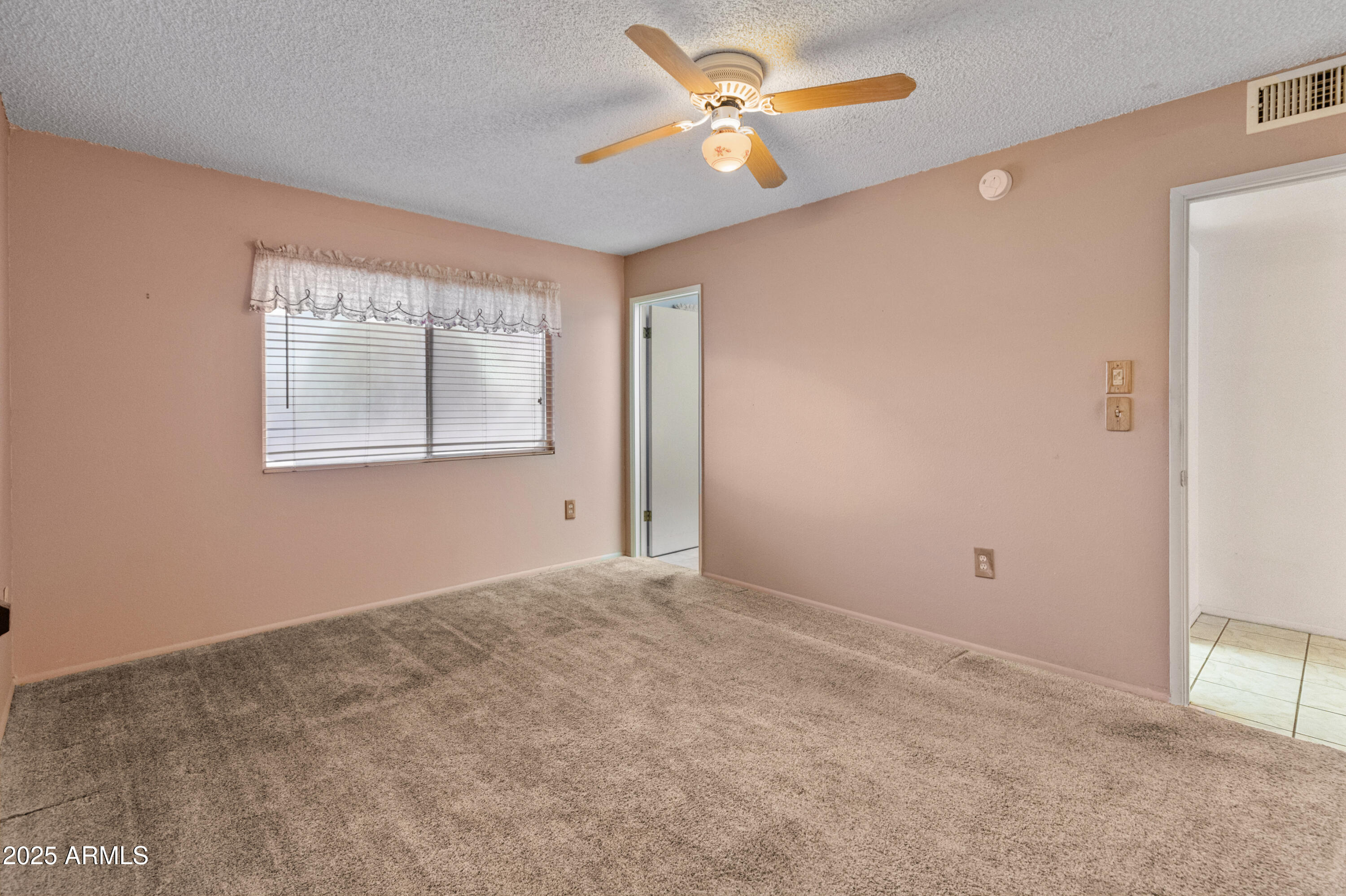 9905 W Timberline Drive