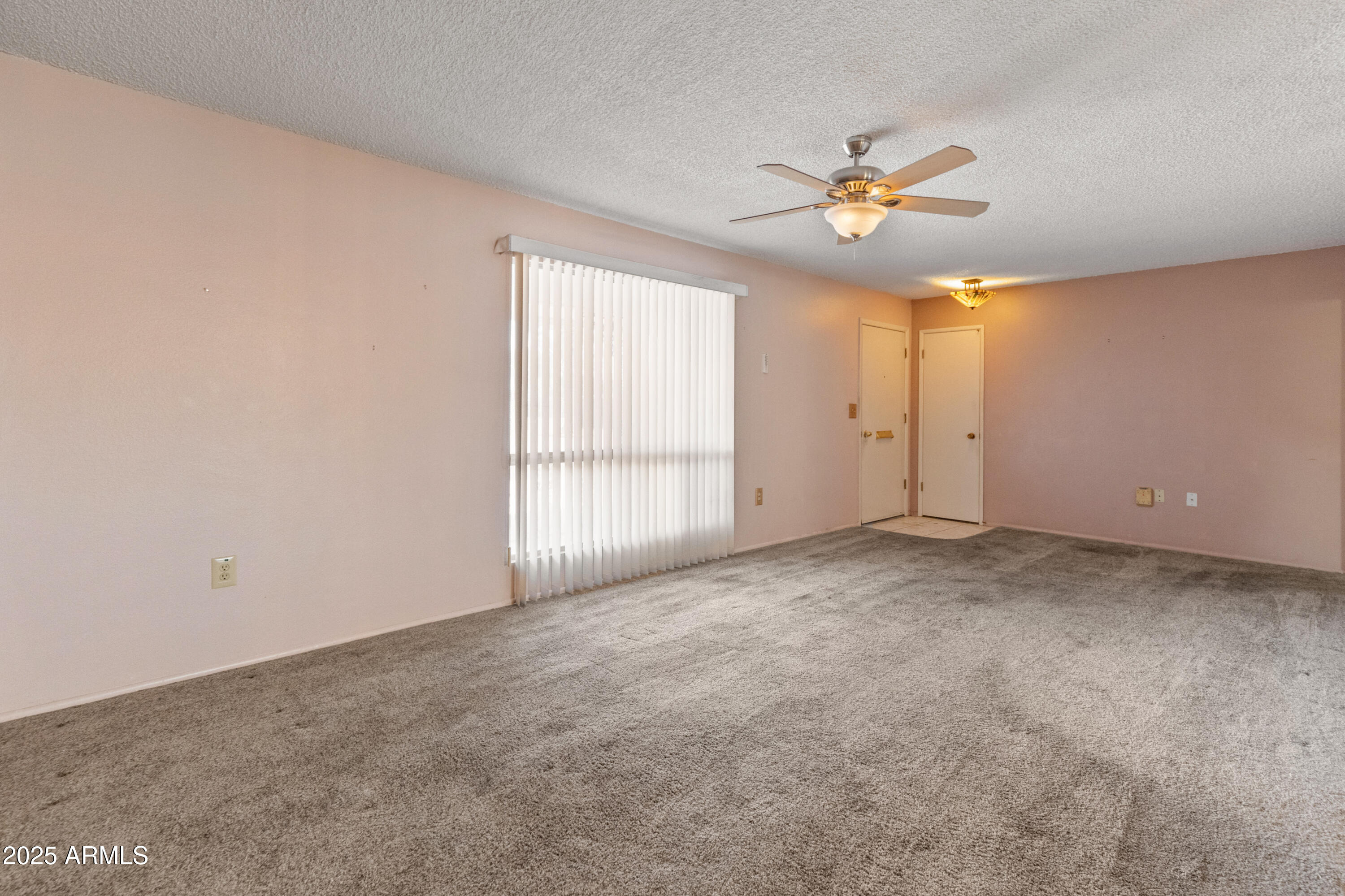 9905 W Timberline Drive