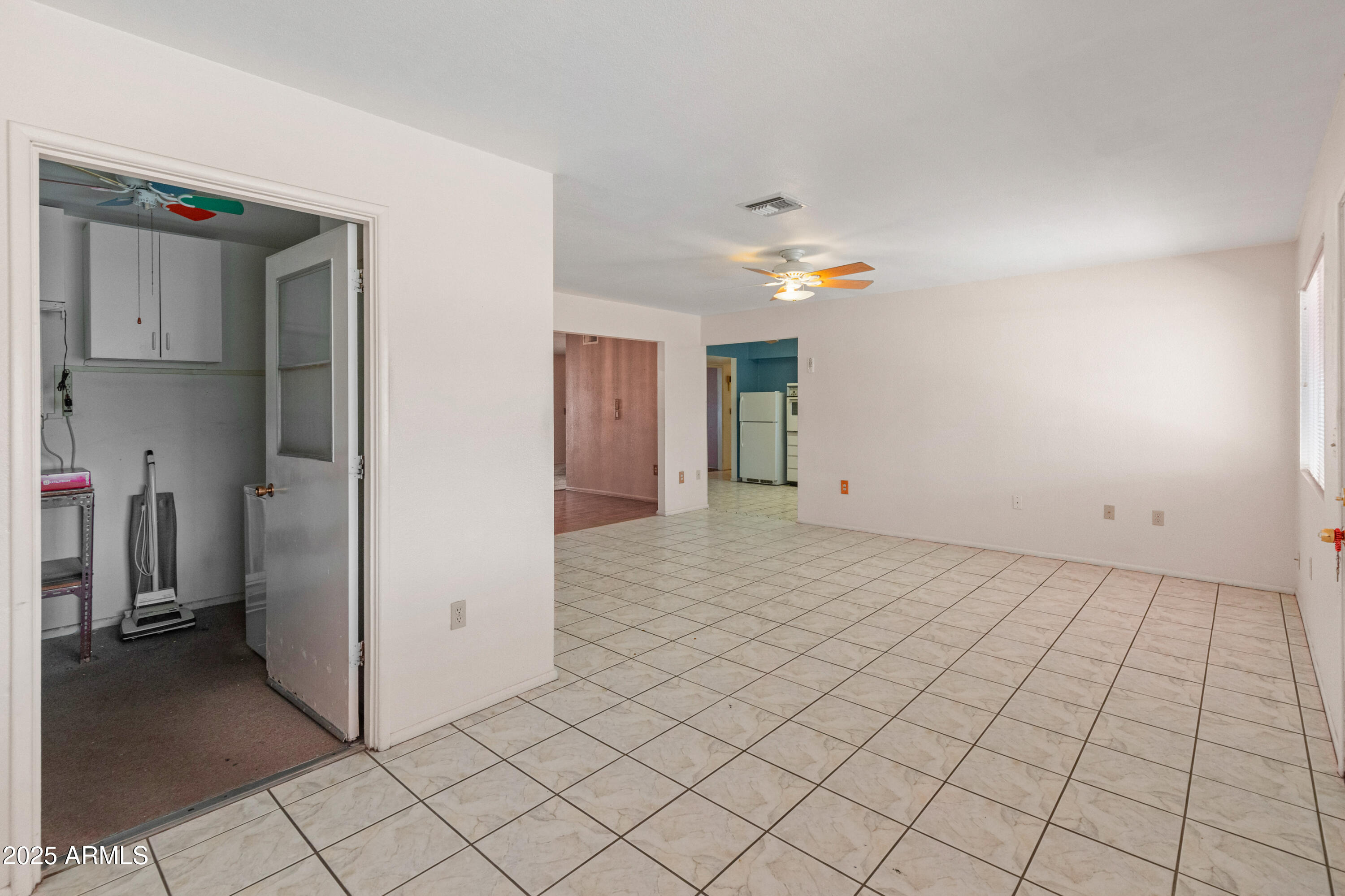 9905 W Timberline Drive