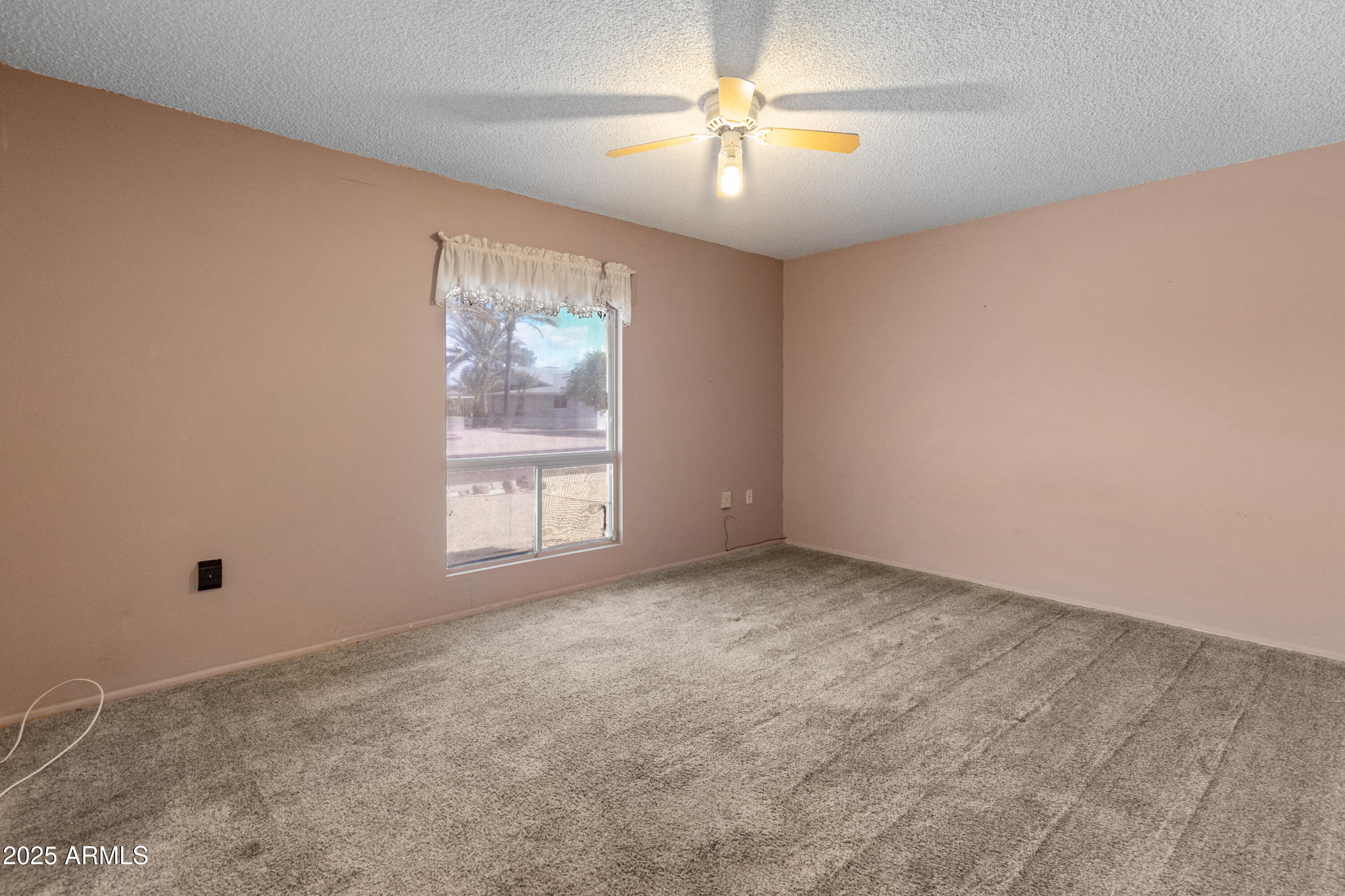9905 W Timberline Drive