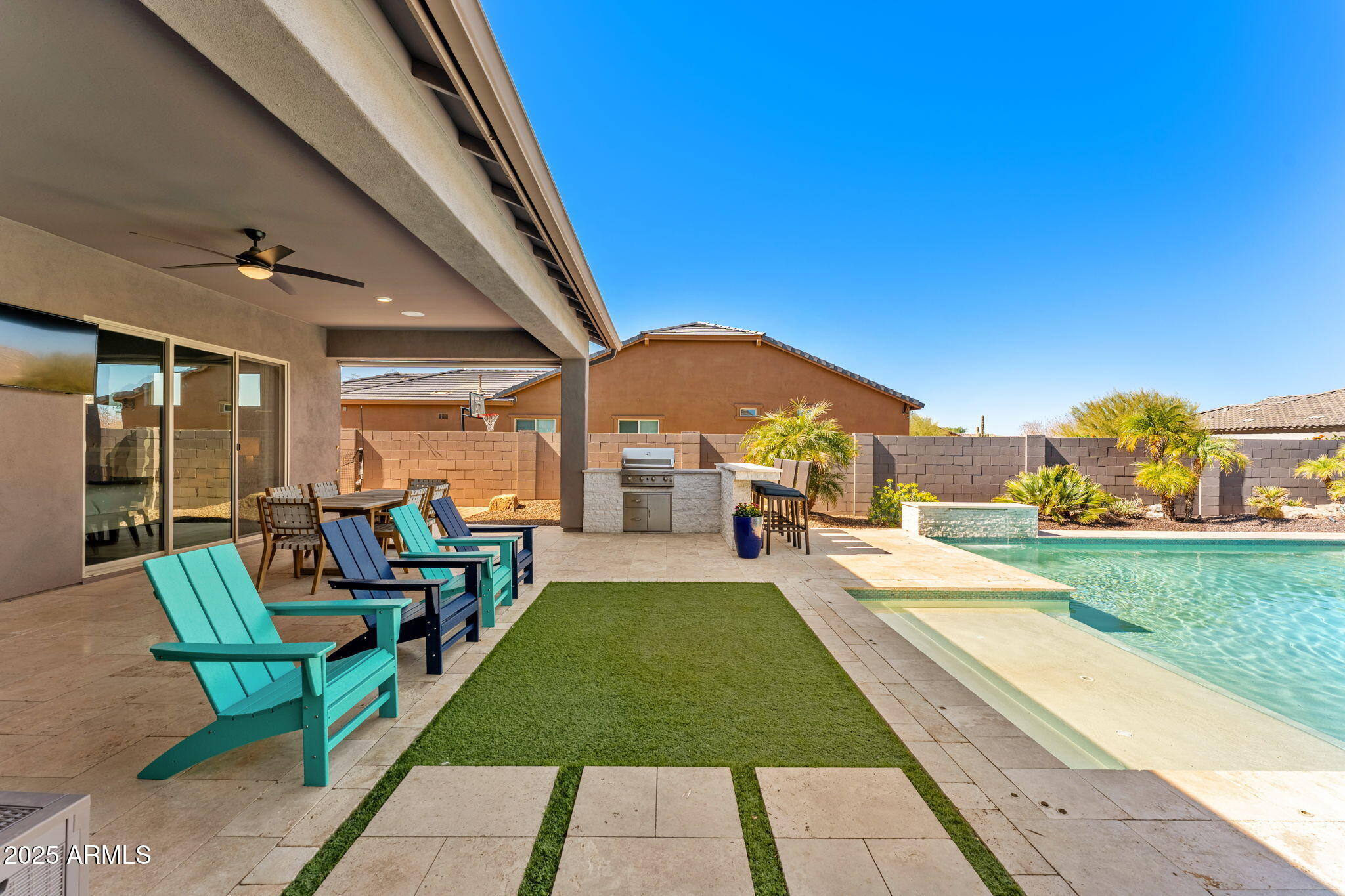 6212 E LONESOME Trail