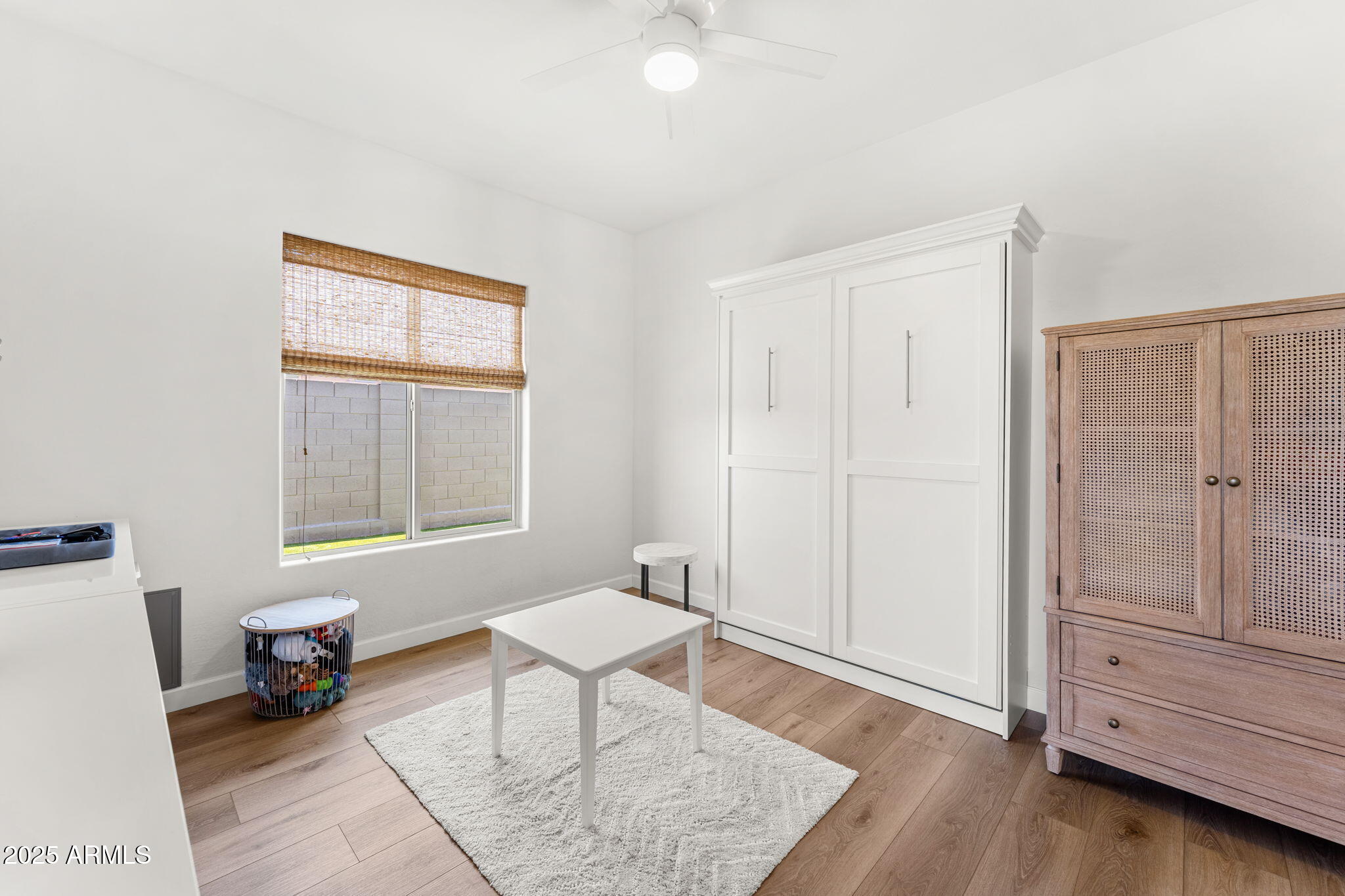 6212 E LONESOME Trail