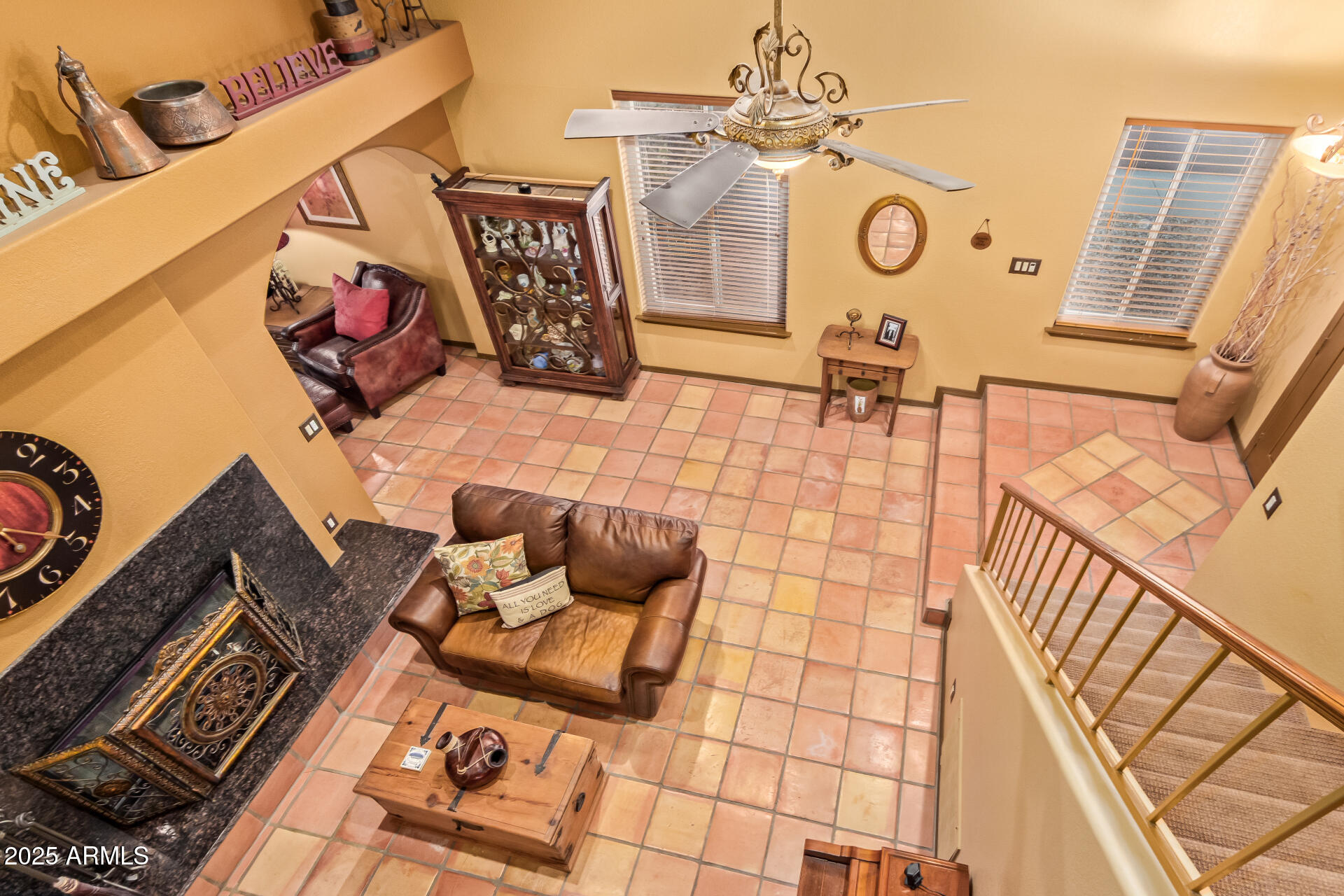 1226 E MICHELLE Drive
