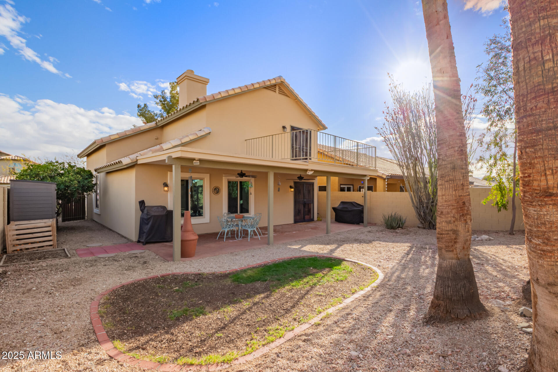 1226 E MICHELLE Drive