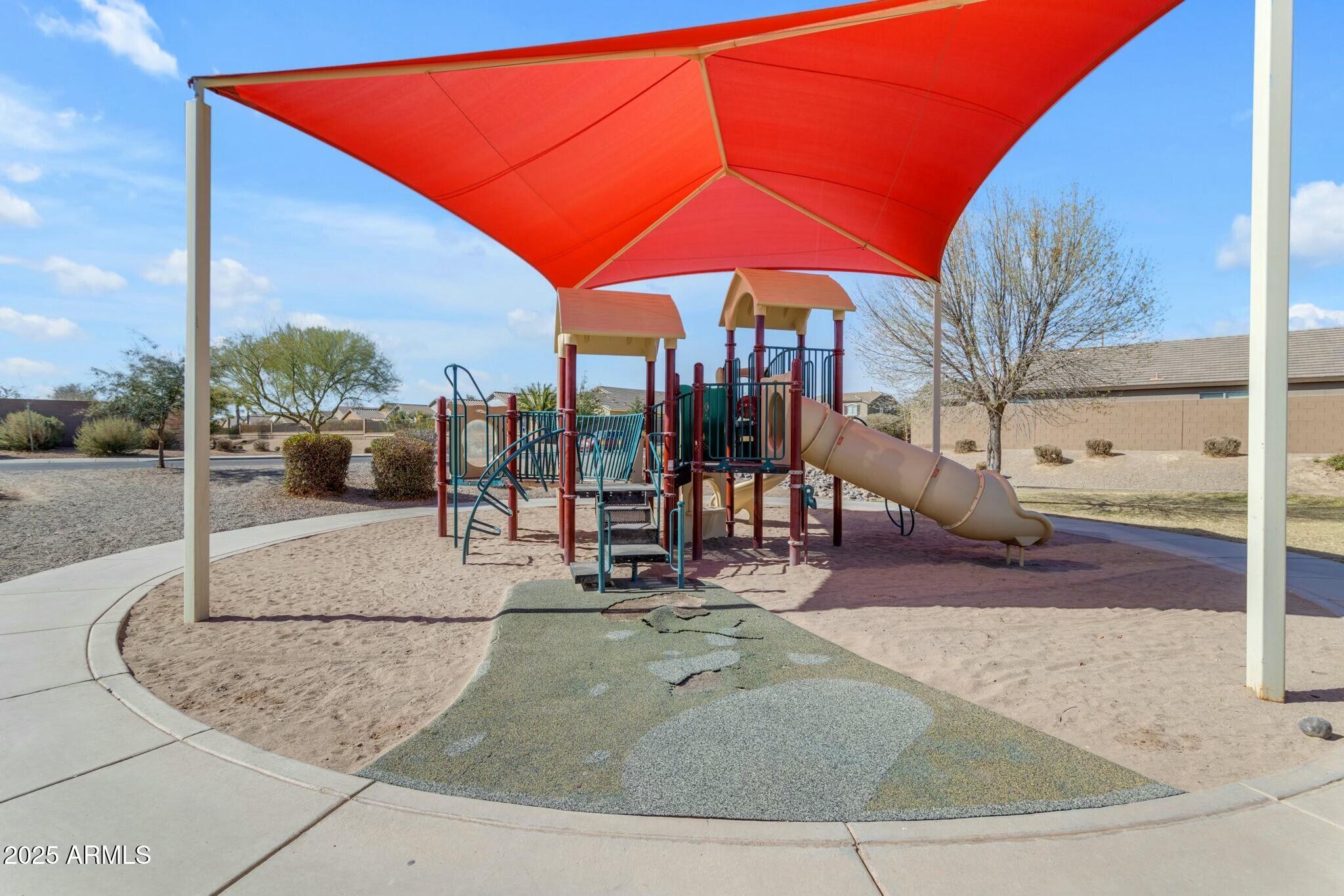 797 W DANISH RED Trail