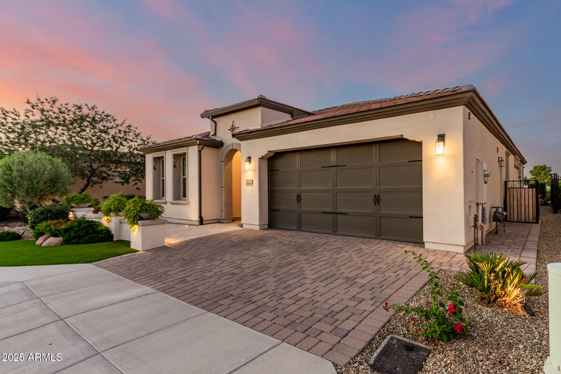 36053 N STONEWARE Drive