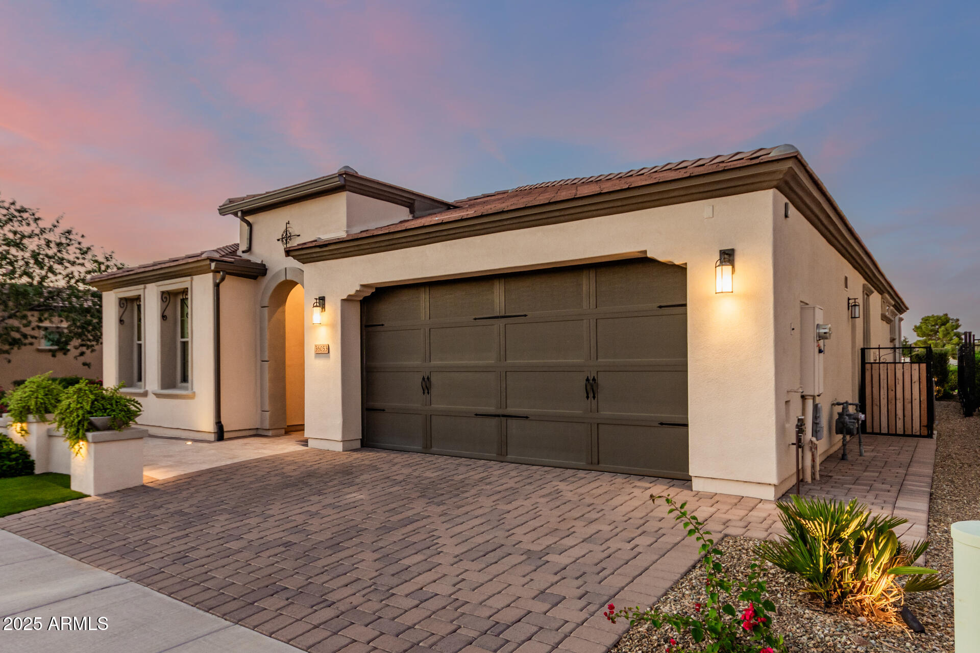 36053 N STONEWARE Drive