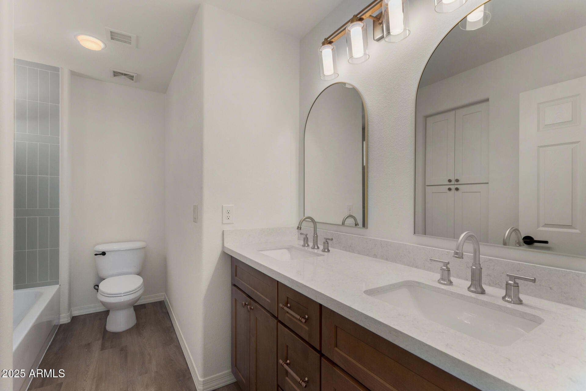 4360 S Splendor Court