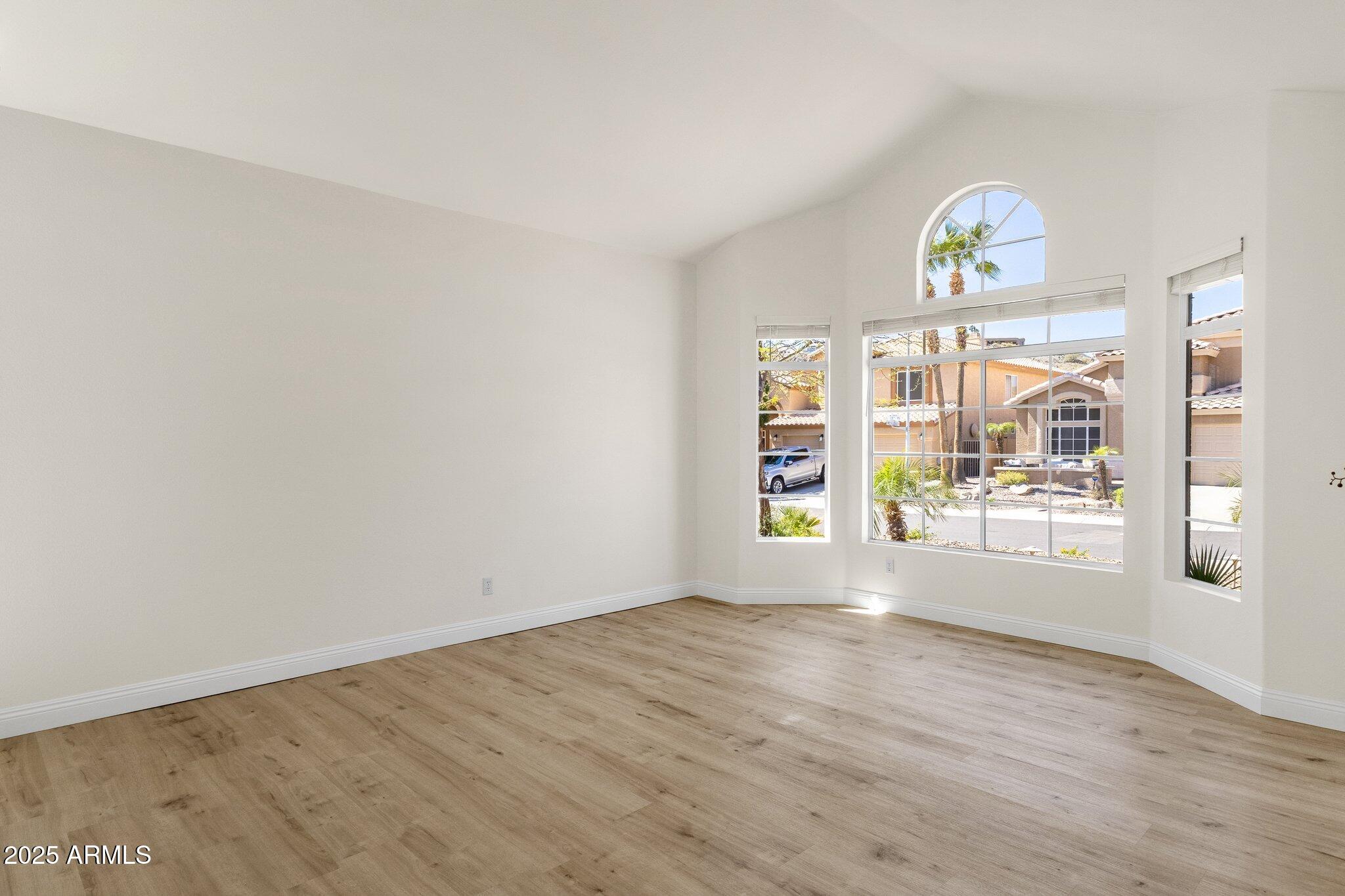 14823 S 13TH Place