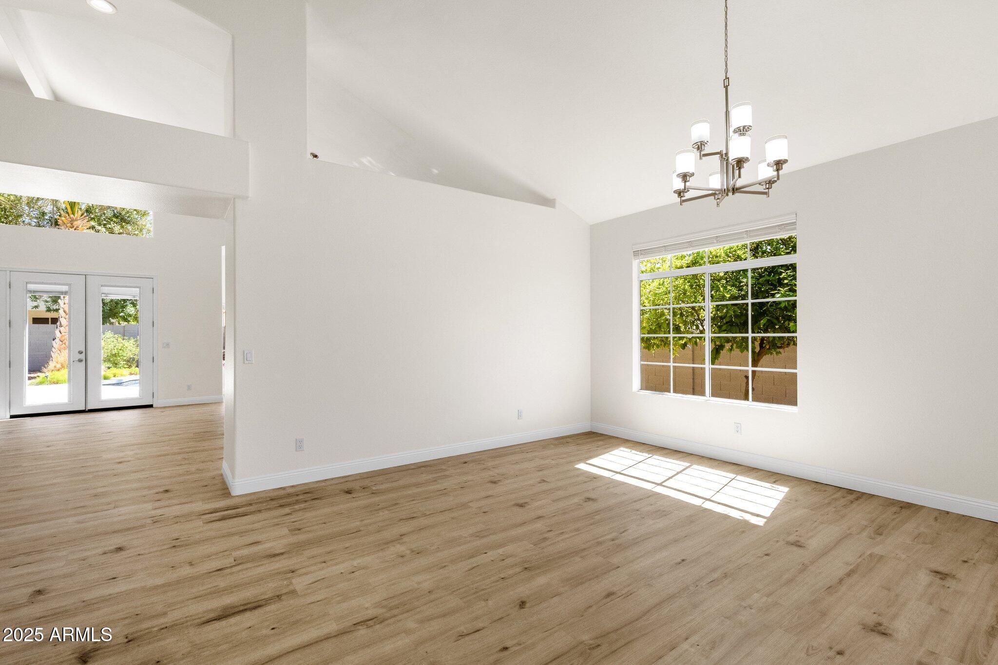 14823 S 13TH Place