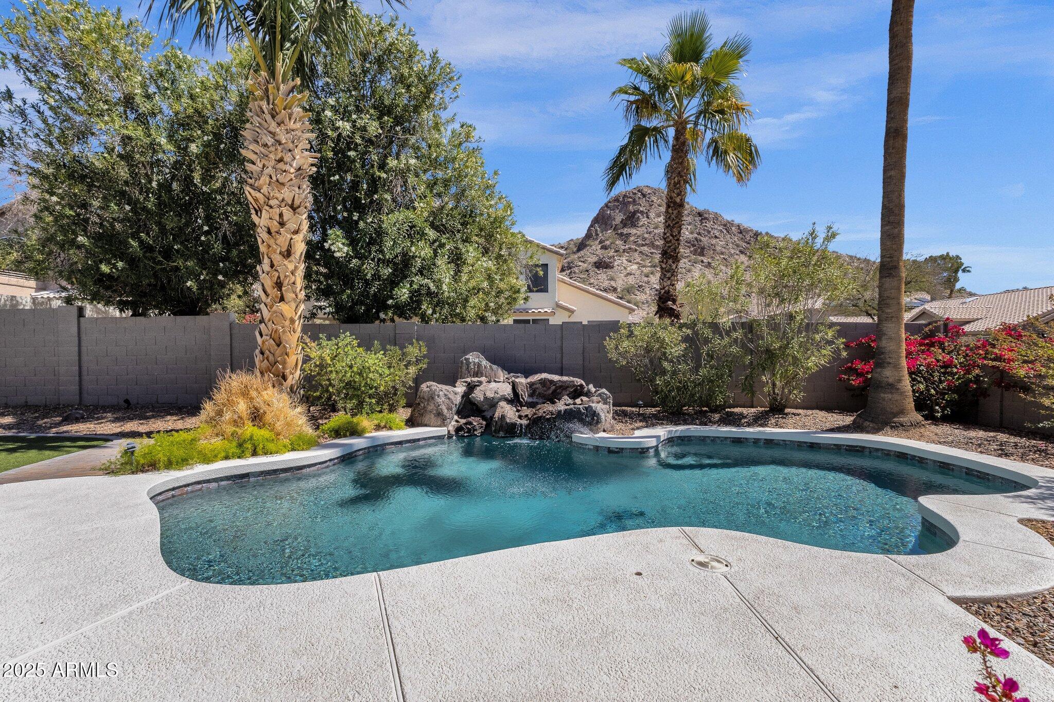 14823 S 13TH Place