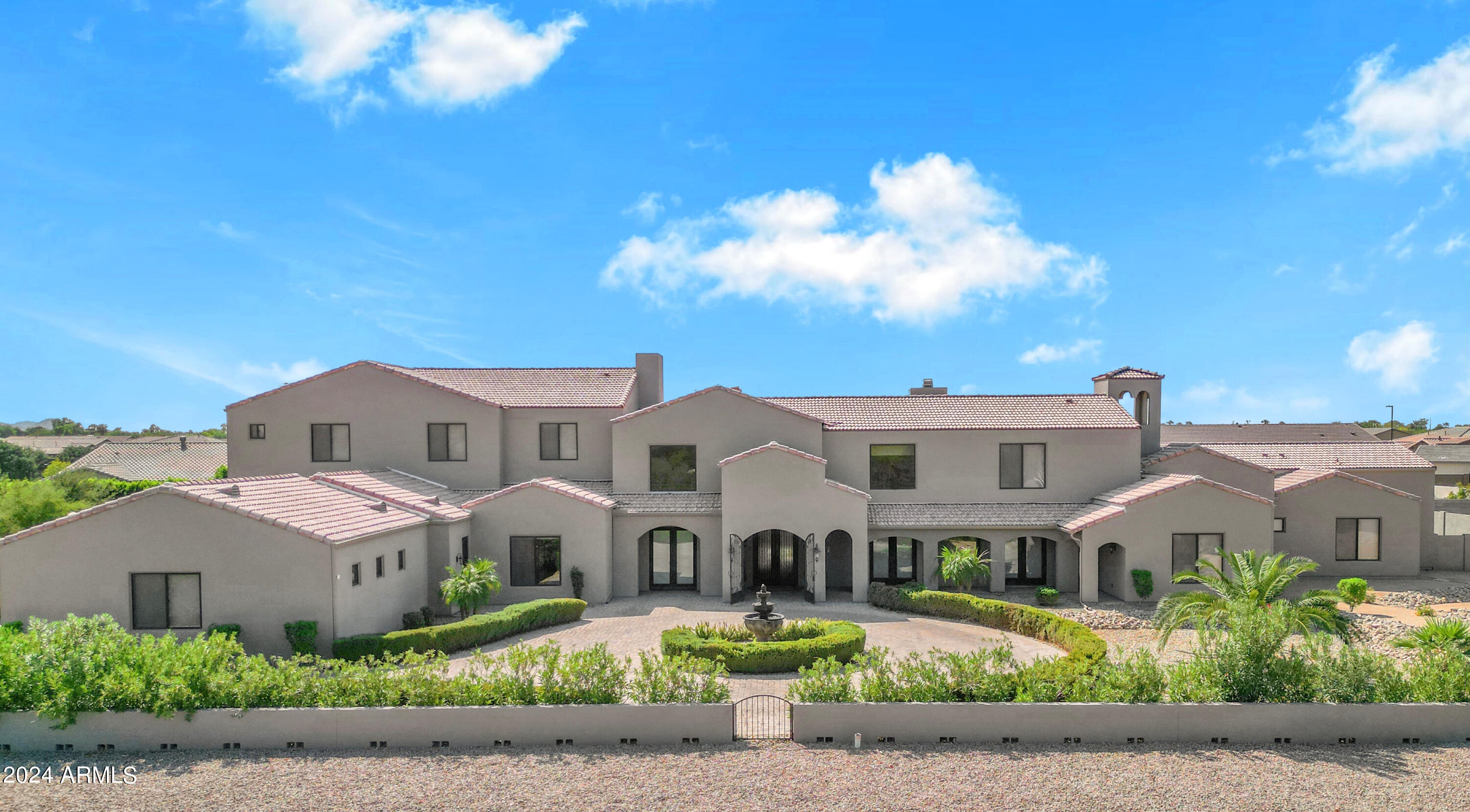 2285 E CHANDLER HEIGHTS Road