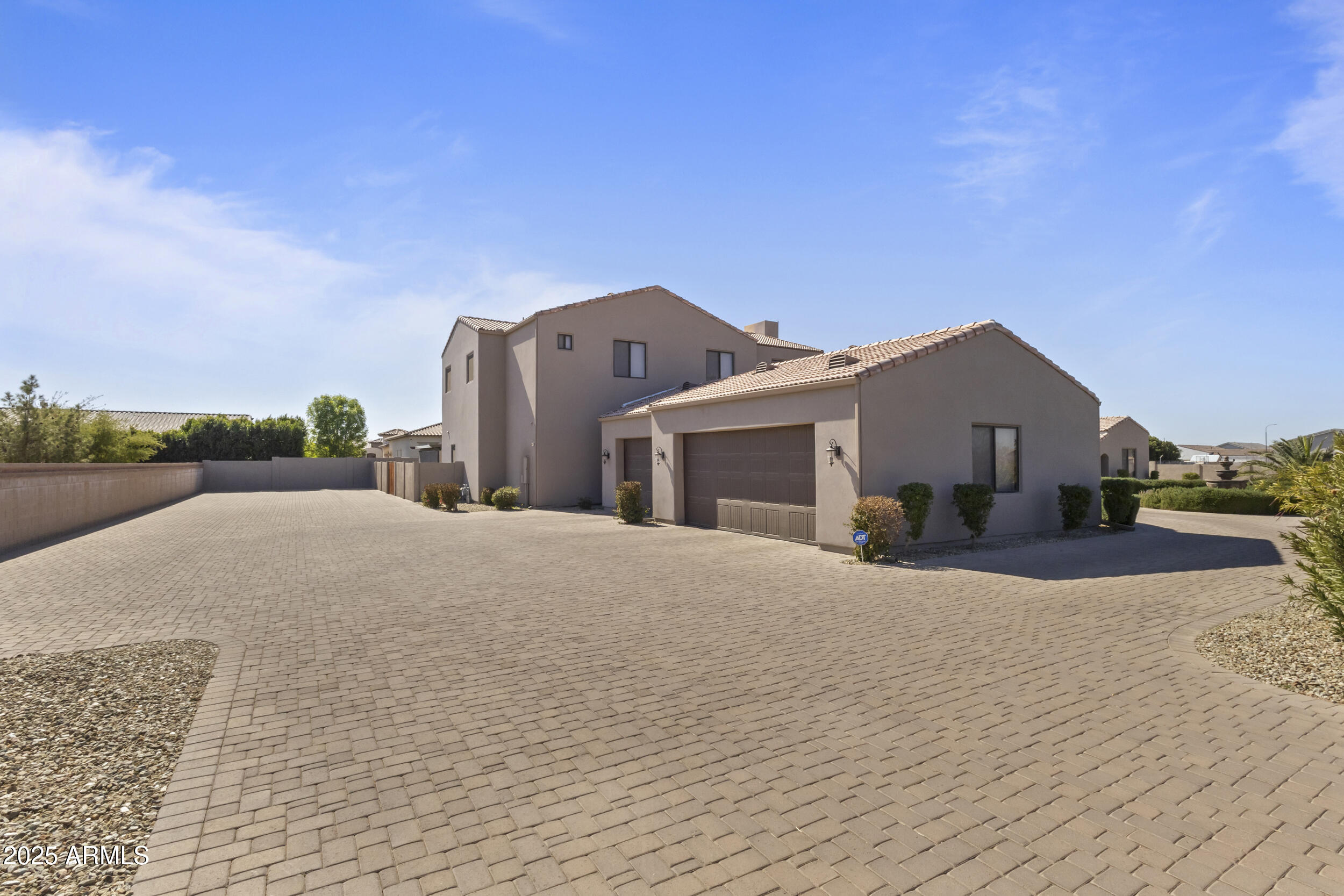 2285 E CHANDLER HEIGHTS Road