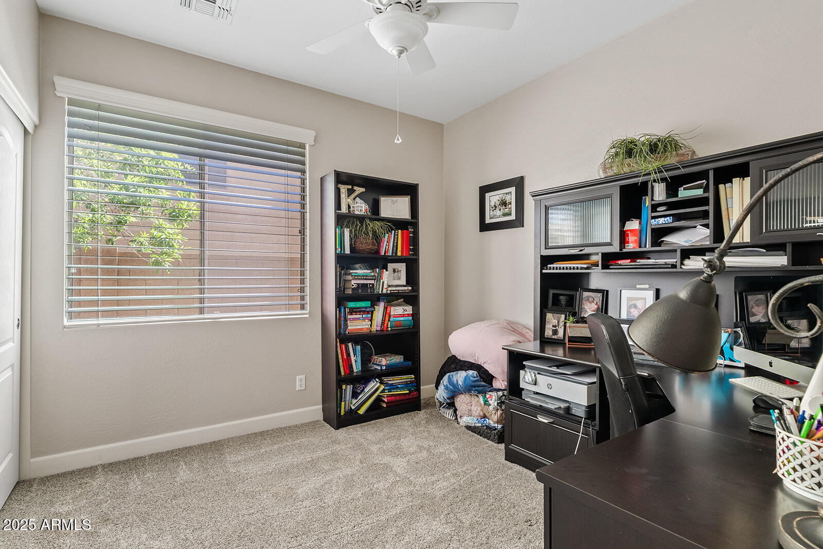 2117 E GLACIER Place