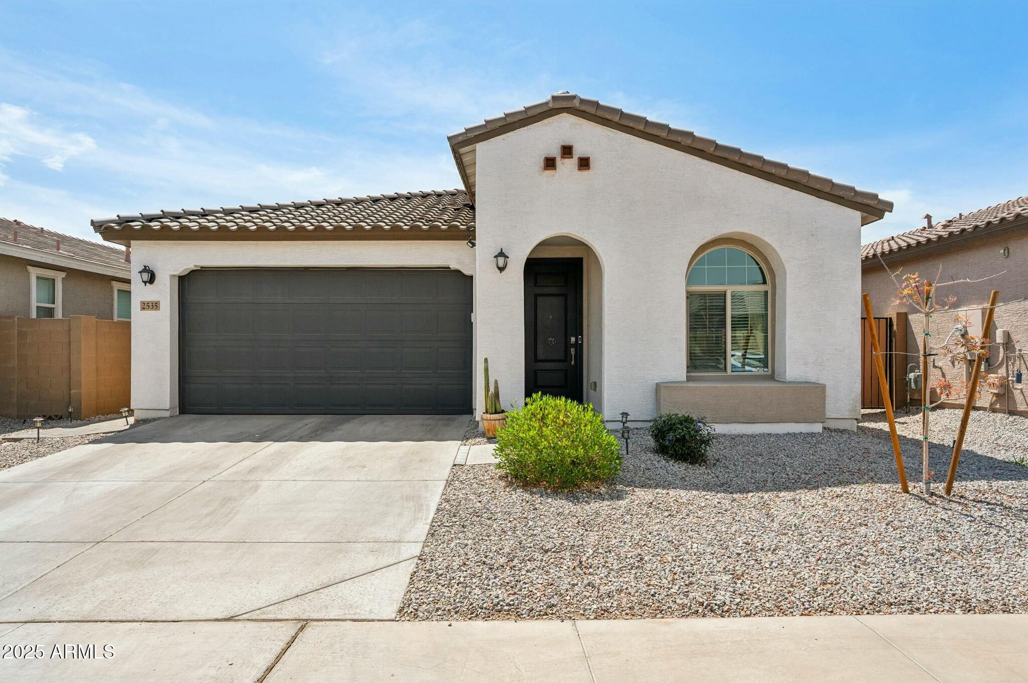2535 W HIDALGO Avenue