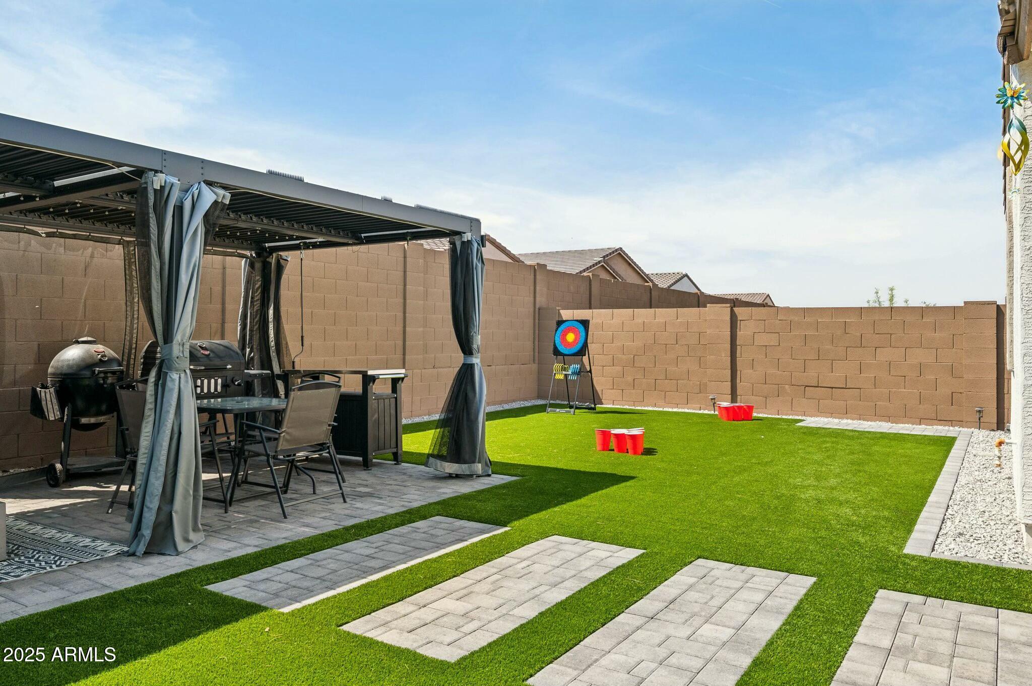 2535 W HIDALGO Avenue