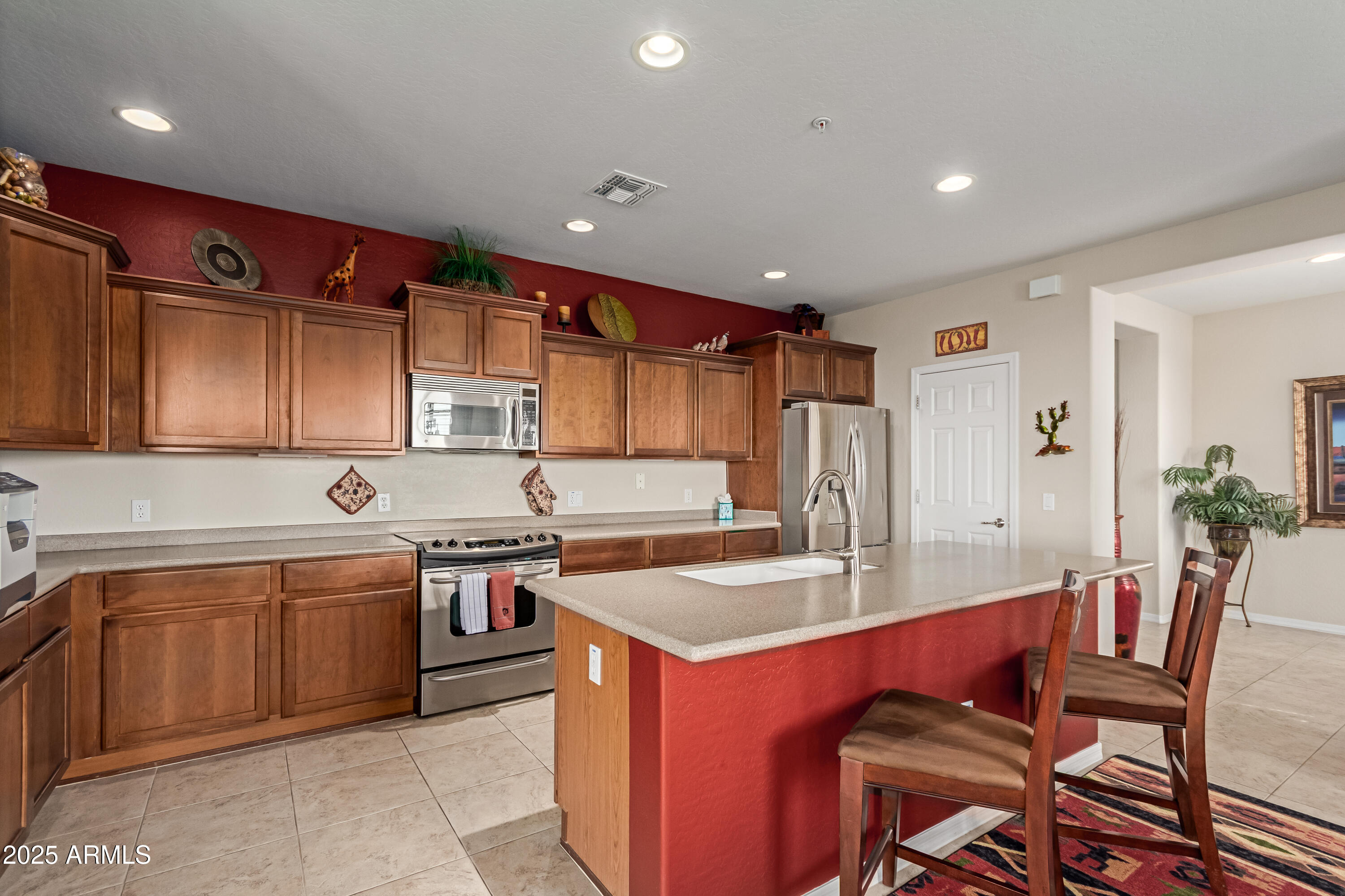 1945 W DESERT VISTA Trail, 81