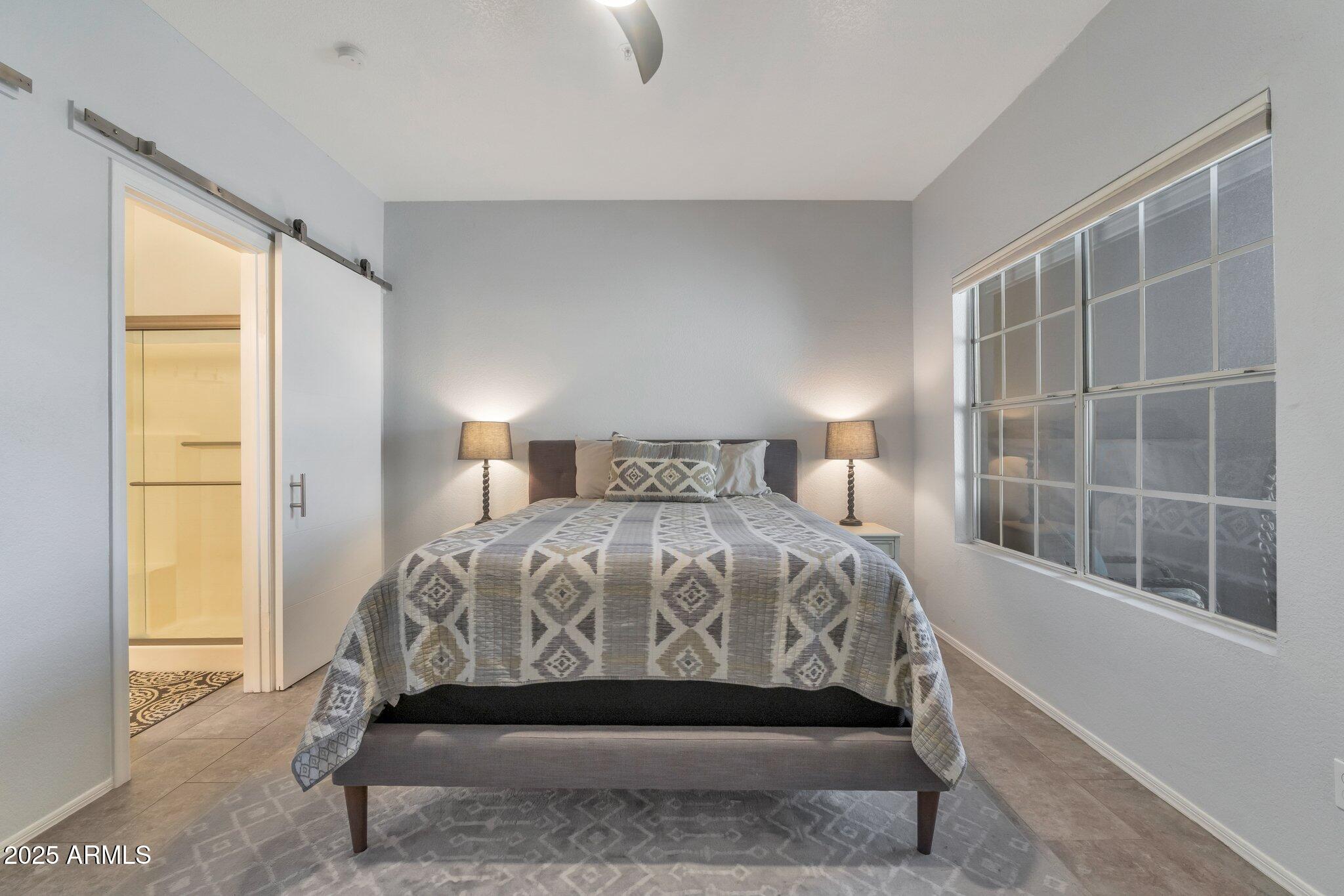 7675 E MCDONALD Drive, 107