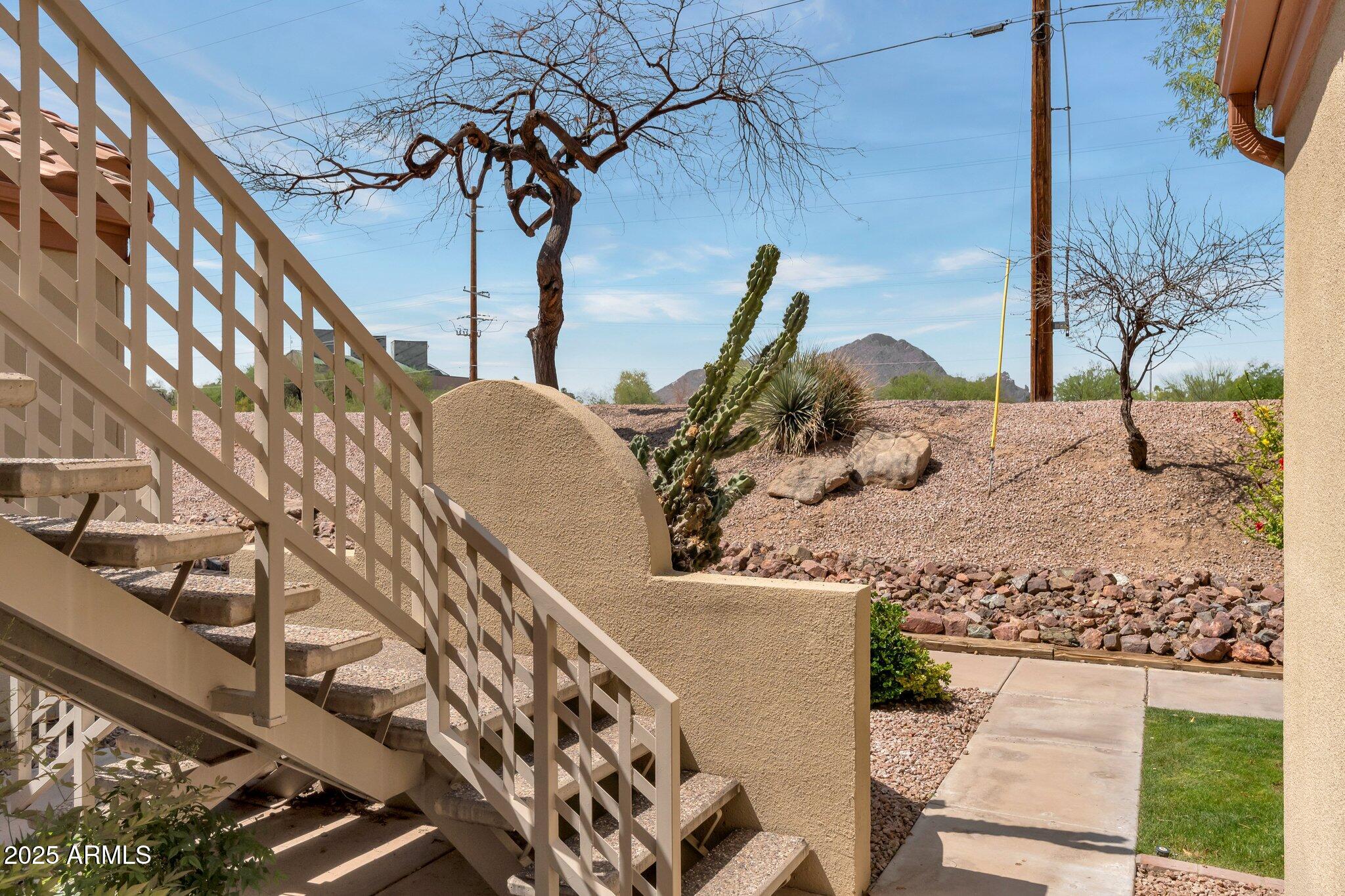 7675 E MCDONALD Drive, 107