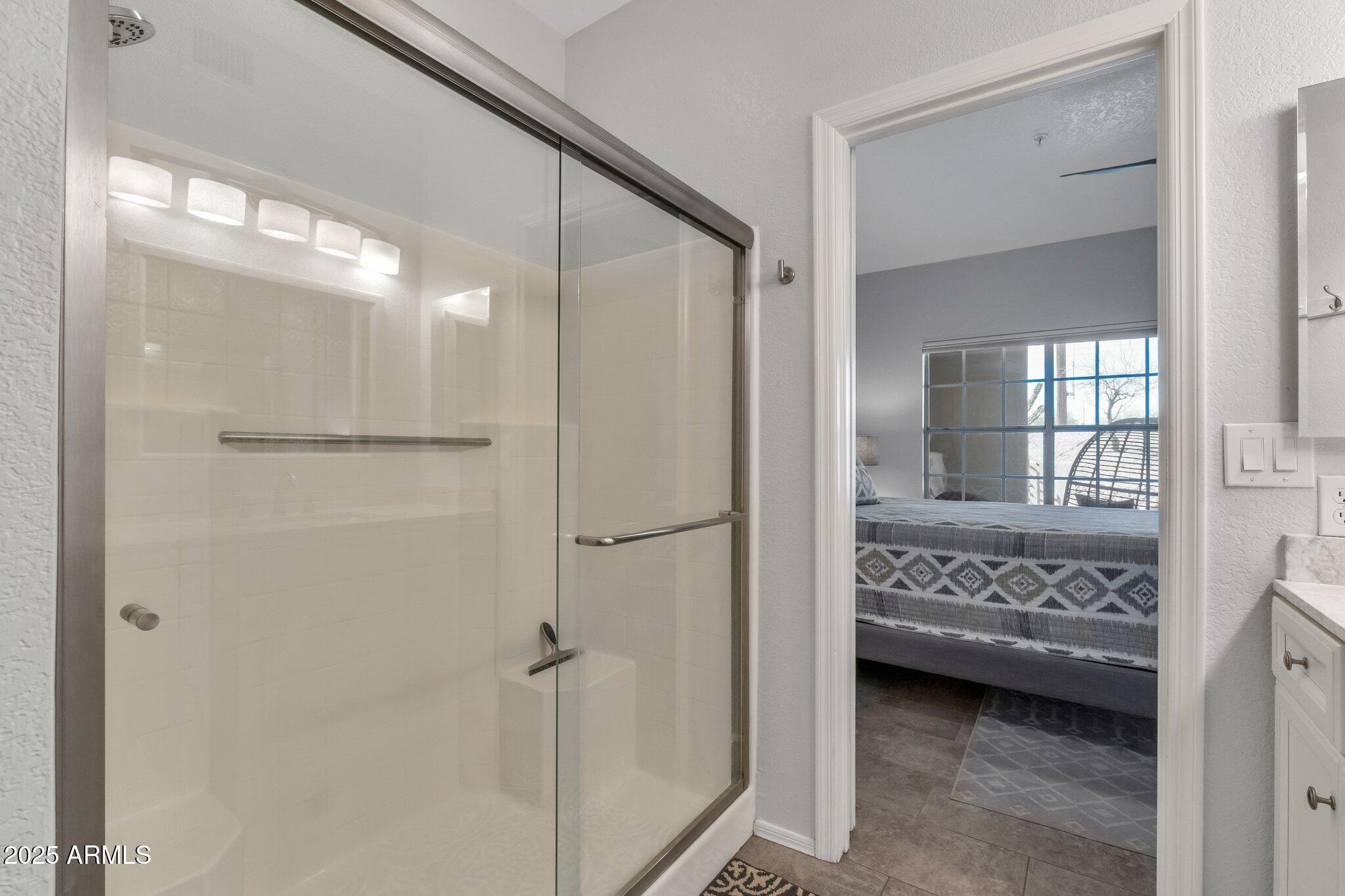 7675 E MCDONALD Drive, 107