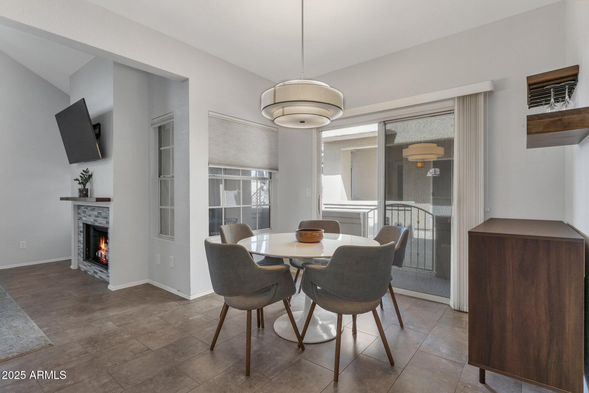 7675 E MCDONALD Drive, 107