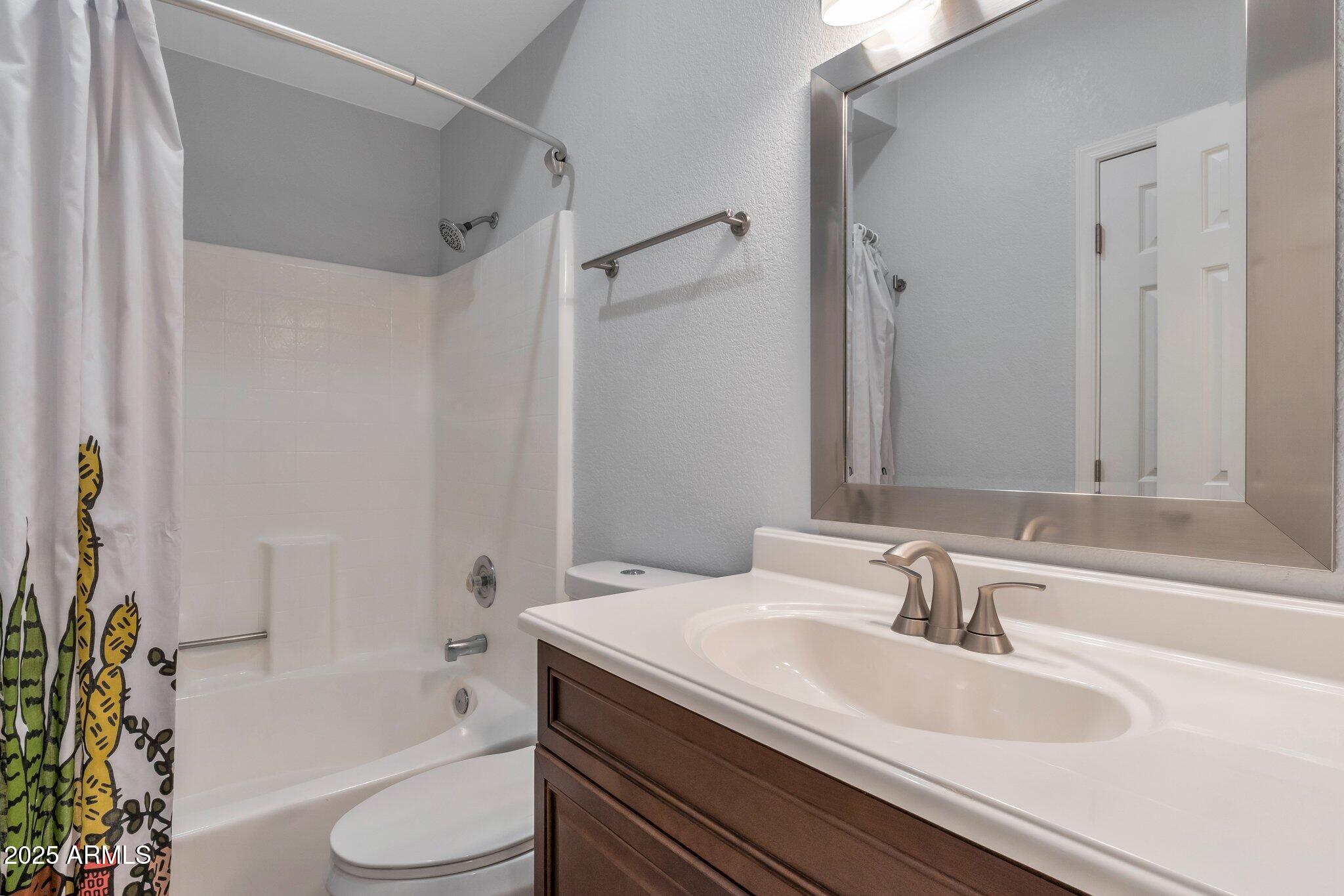 7675 E MCDONALD Drive, 107